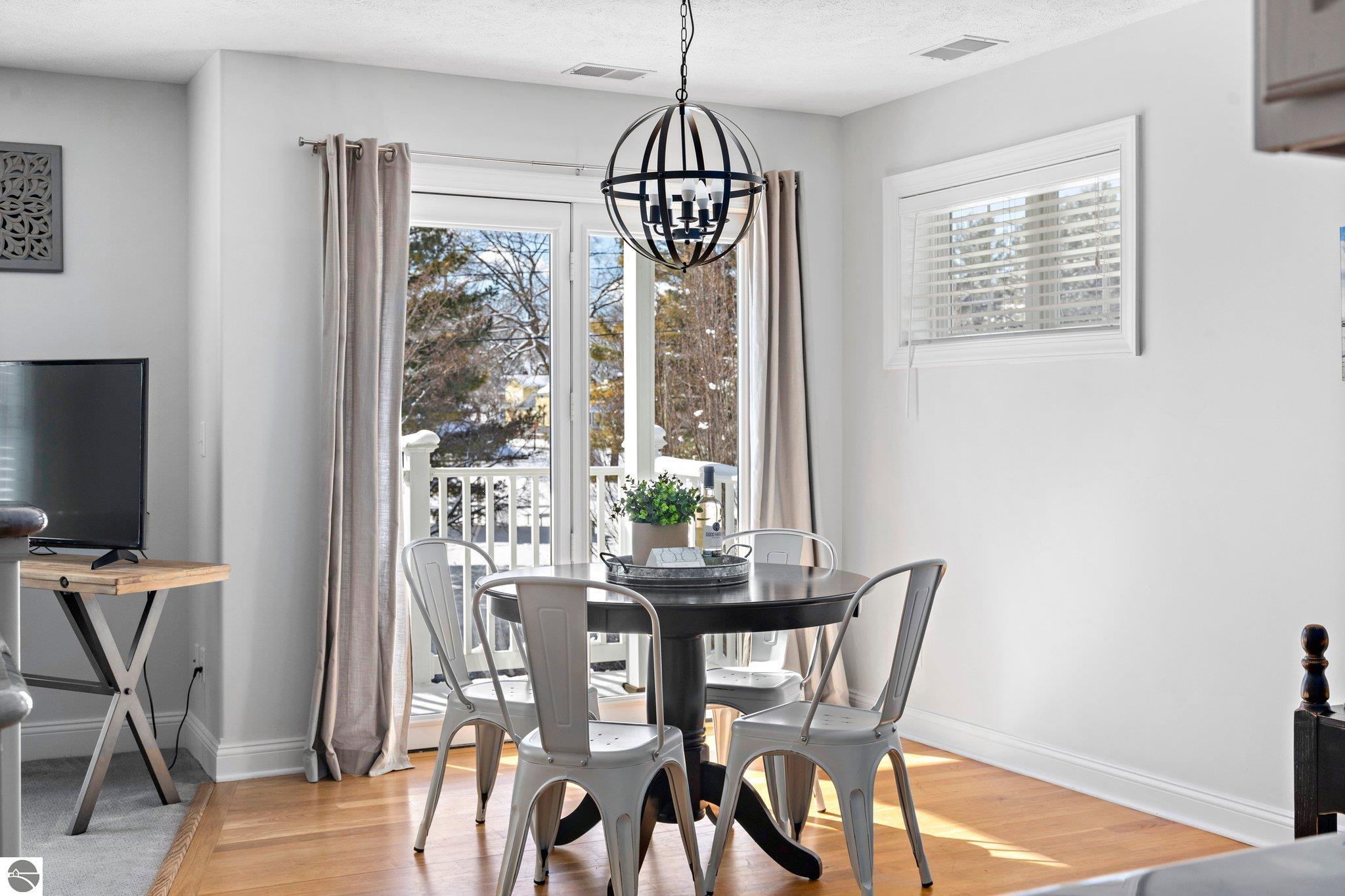 715 E State Street # 28