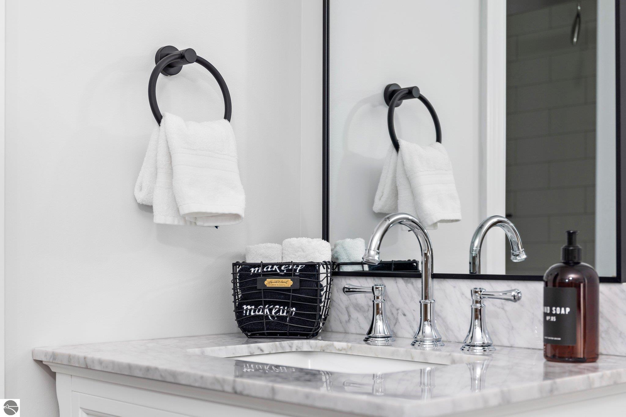 715 E State Street # 28