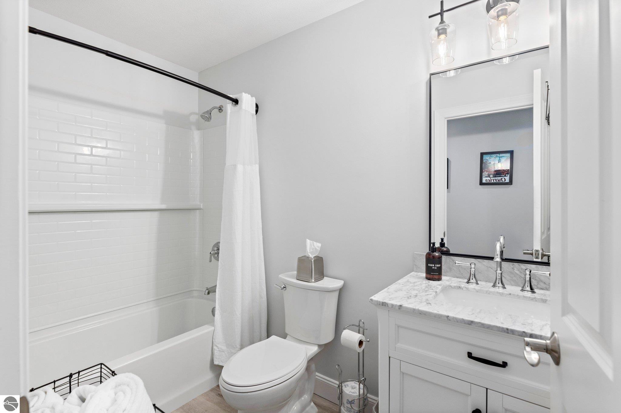 715 E State Street # 28