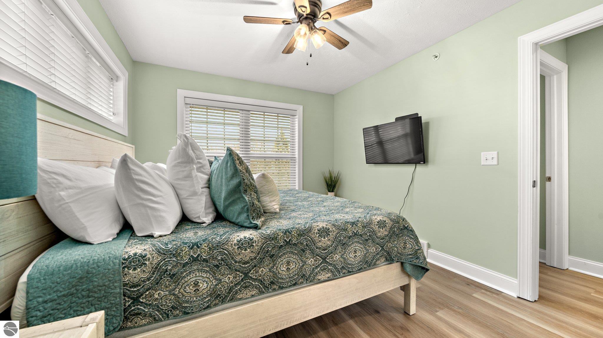 100 Hope Street # 12