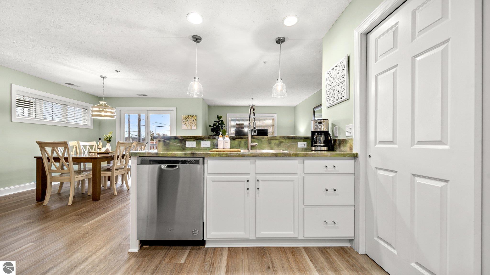 100 Hope Street # 12