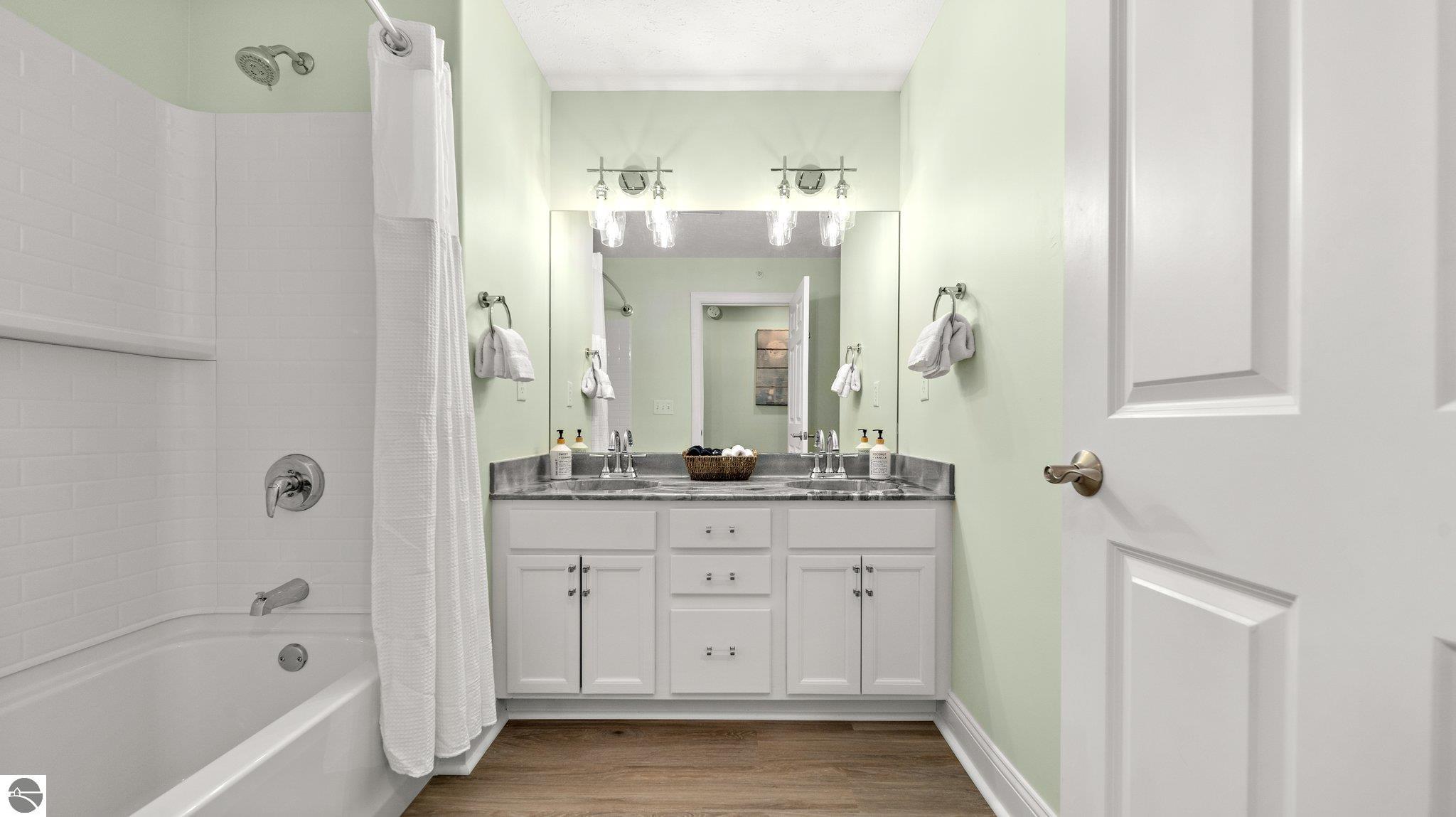 100 Hope Street # 12