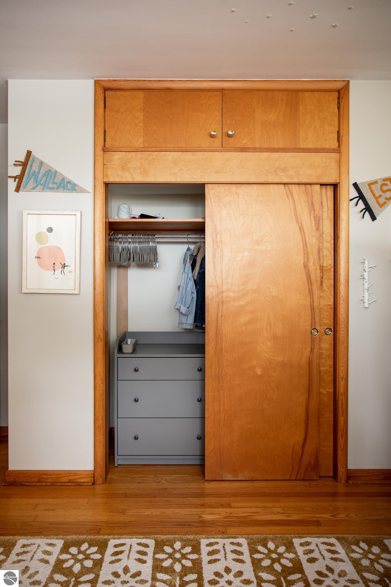 633 W Twelfth Street