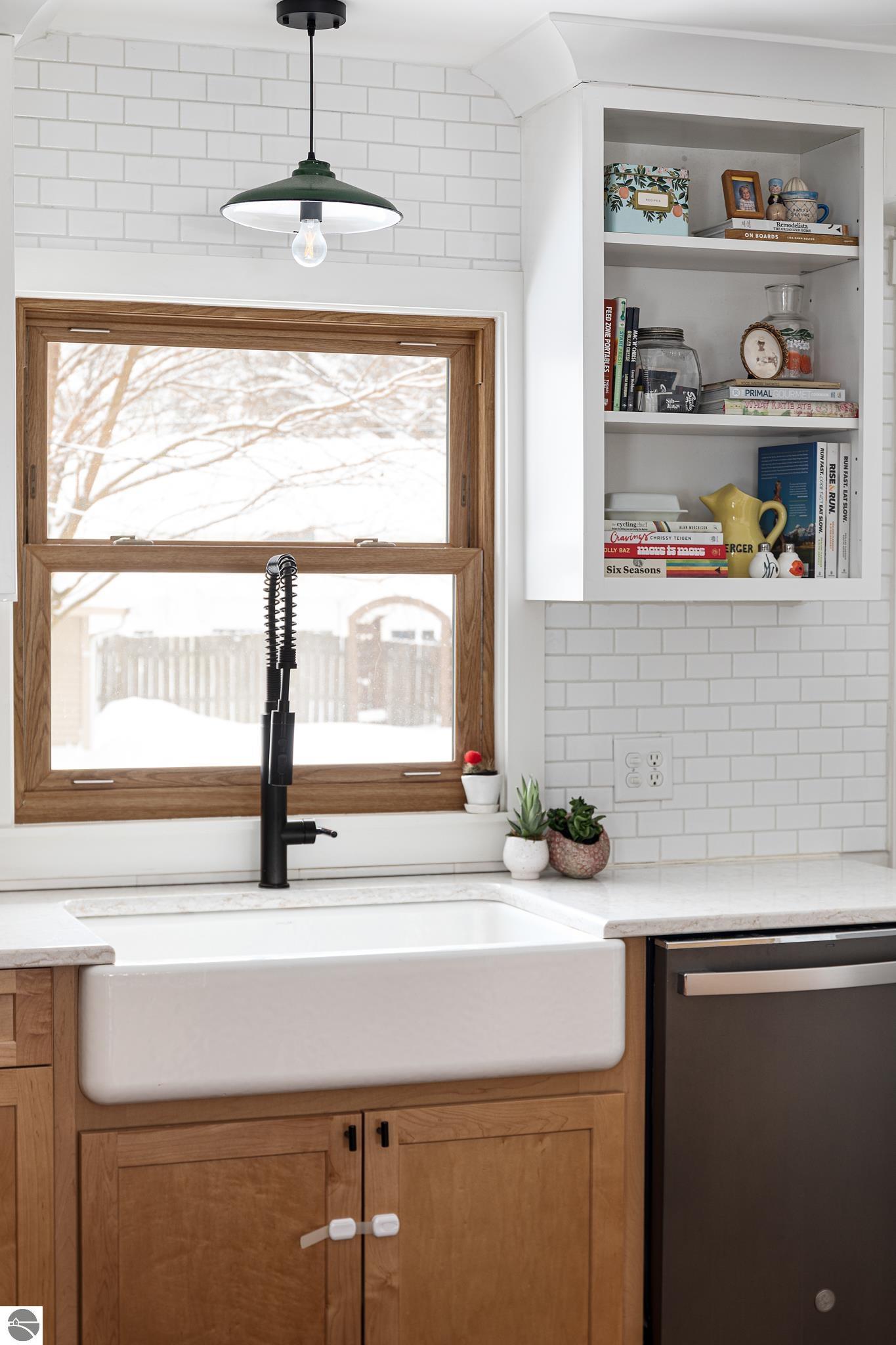 633 W Twelfth Street