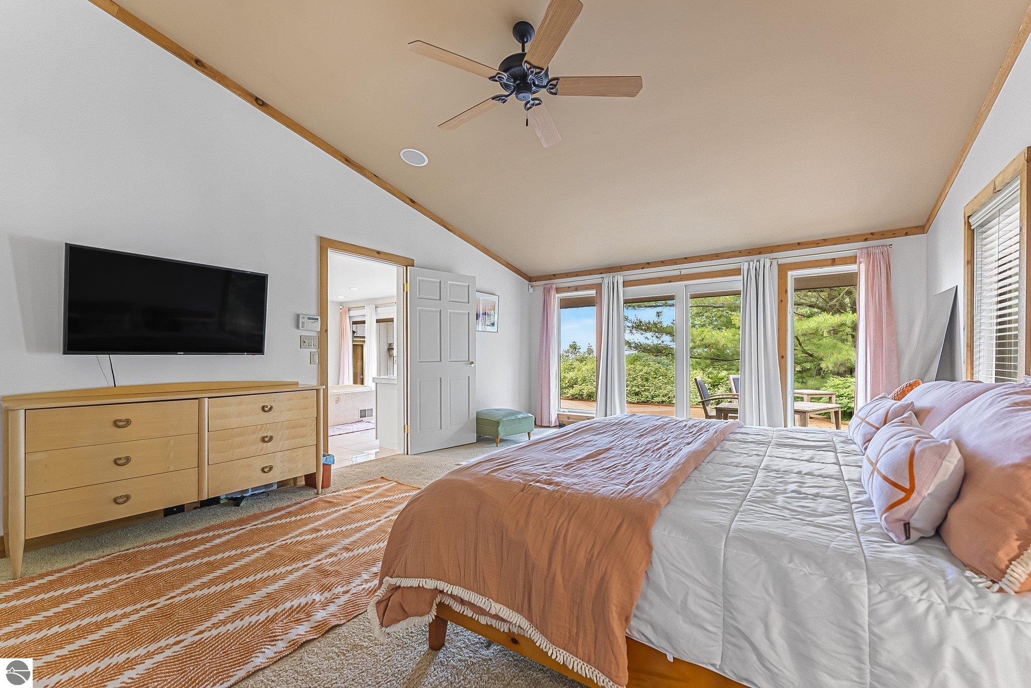 1461 N Eagle Highway