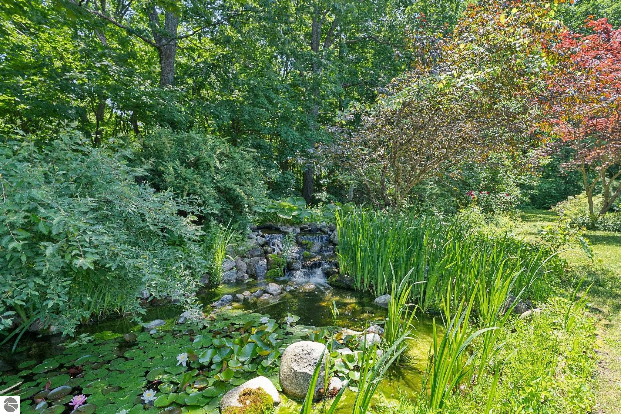 1461 N Eagle Highway