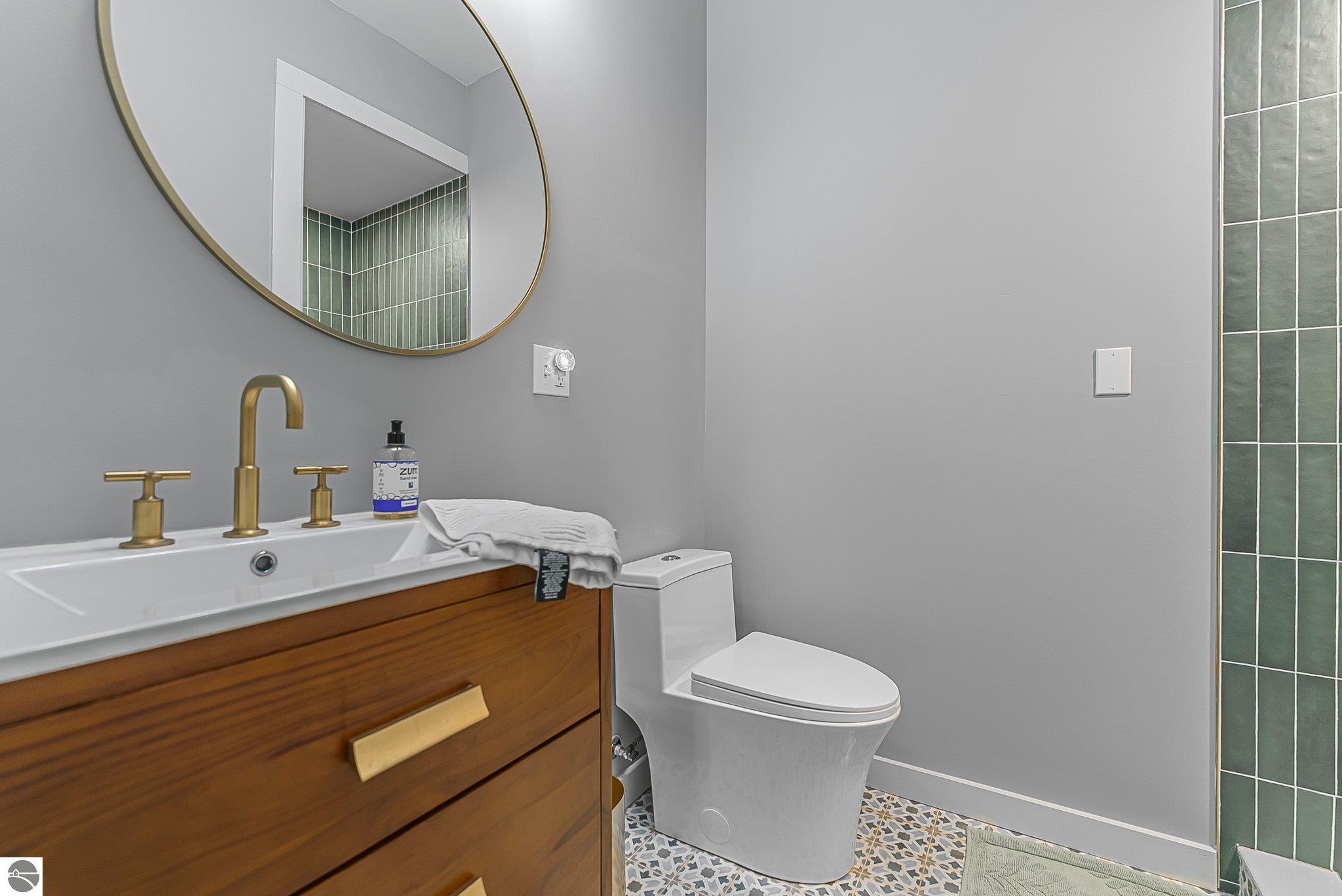 1461 N Eagle Highway