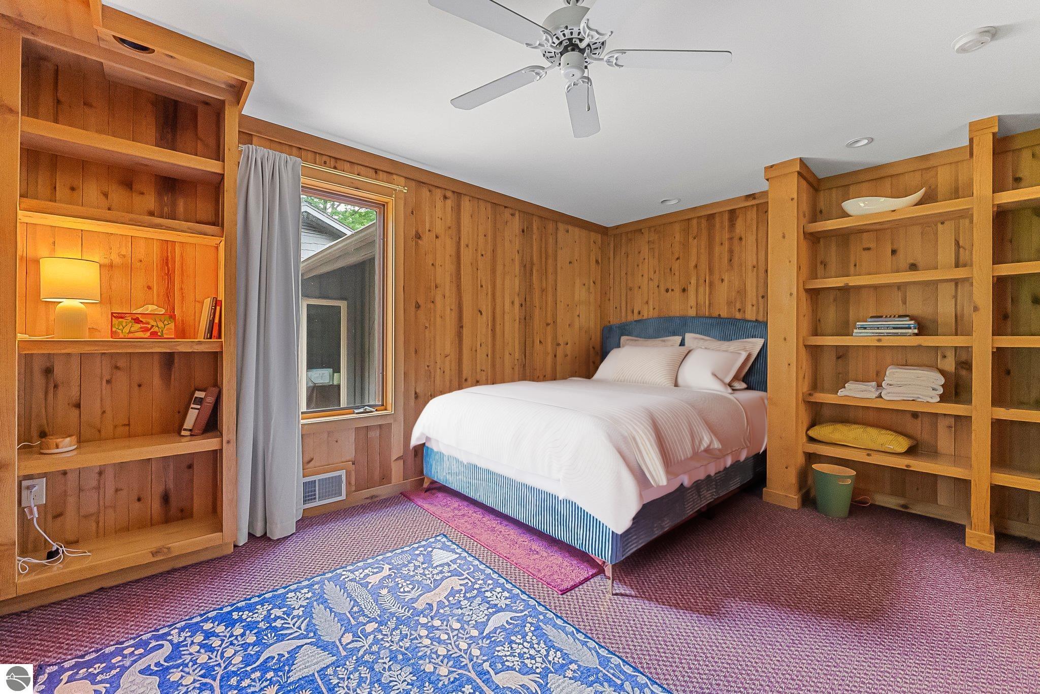 1461 N Eagle Highway