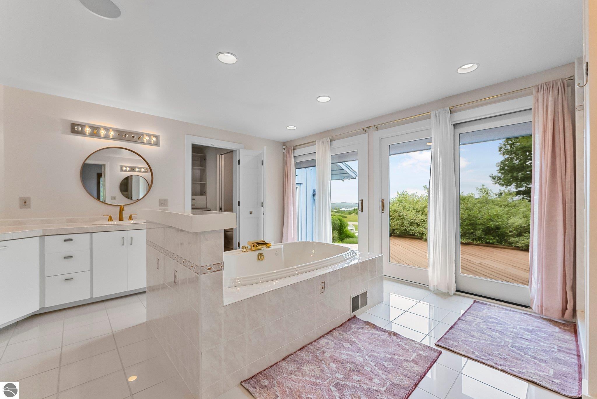 1461 N Eagle Highway