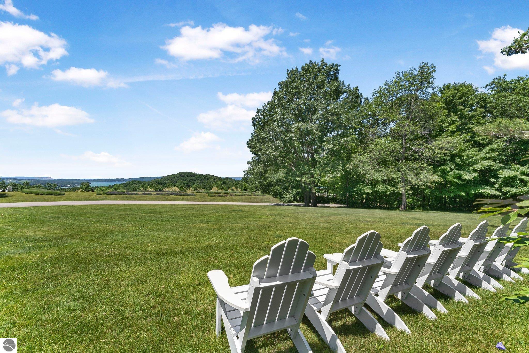 1461 N Eagle Highway