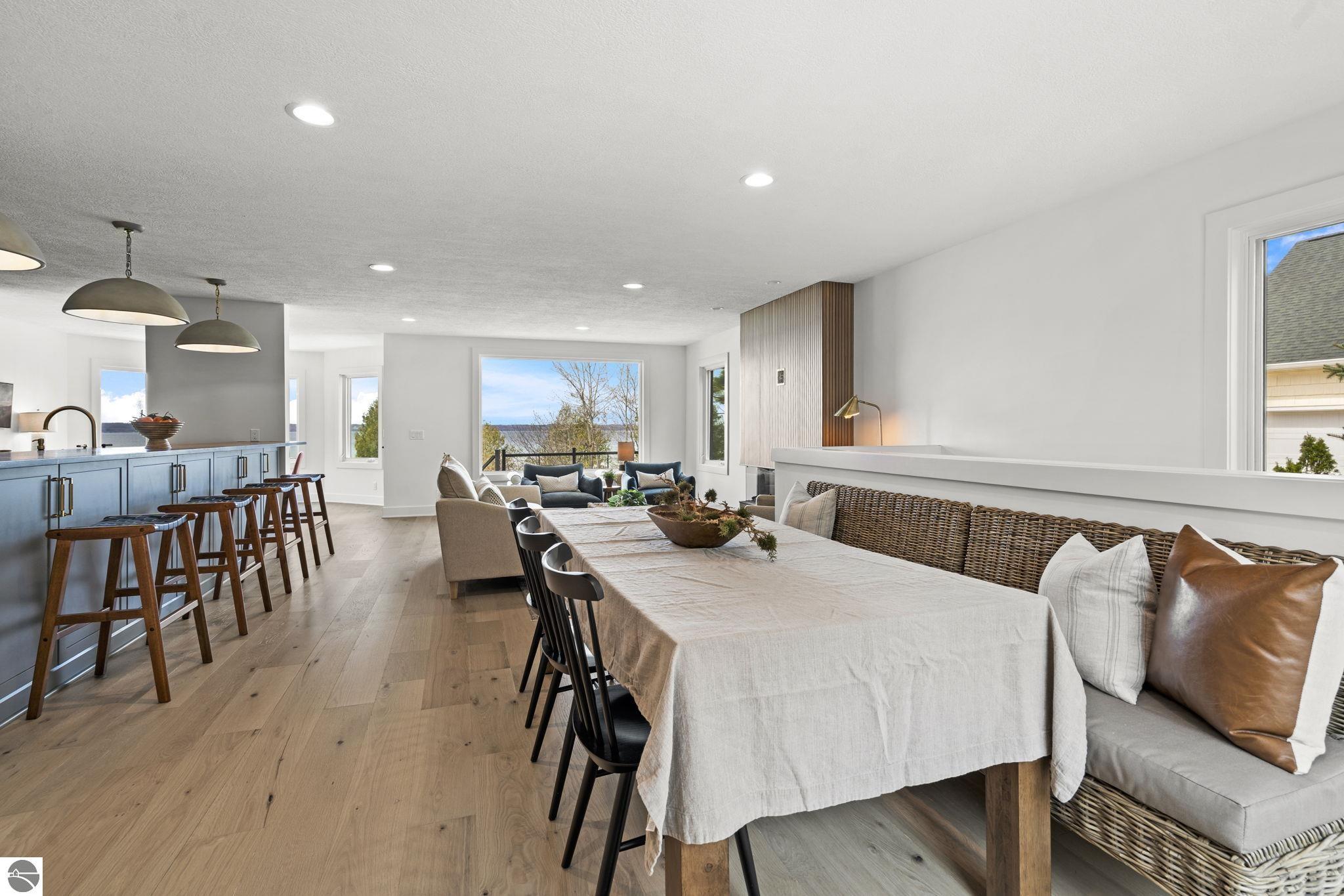 10191 Peninsula Drive