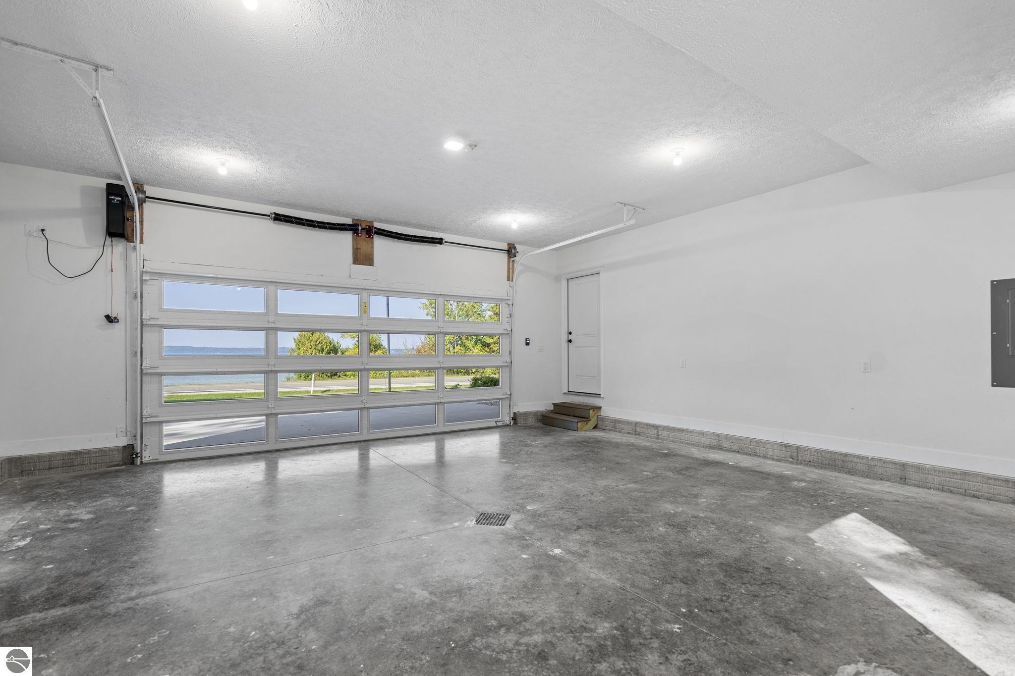 10191 Peninsula Drive