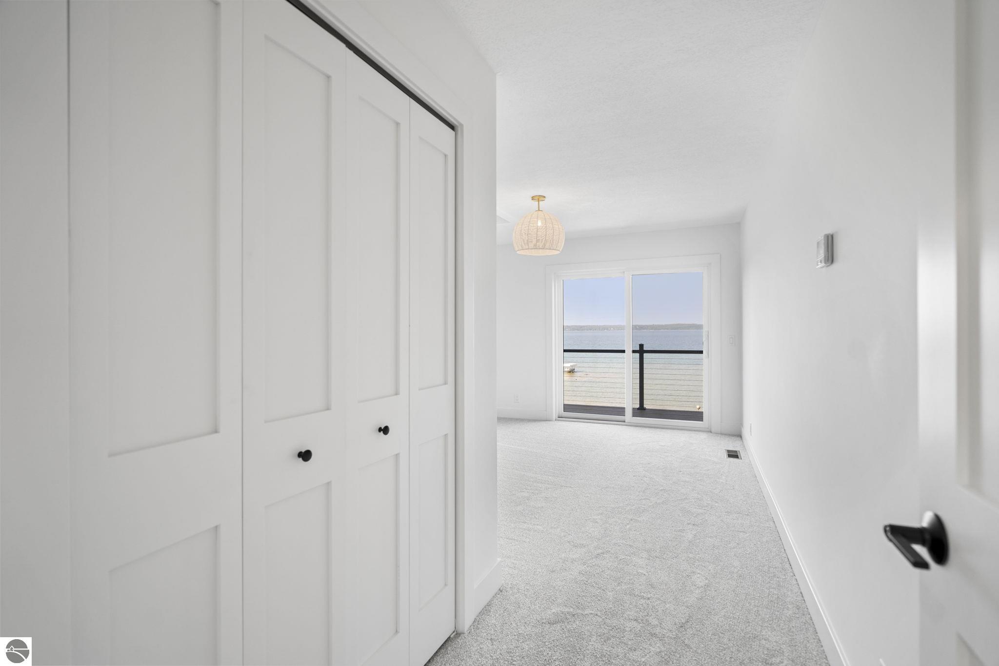 10191 Peninsula Drive