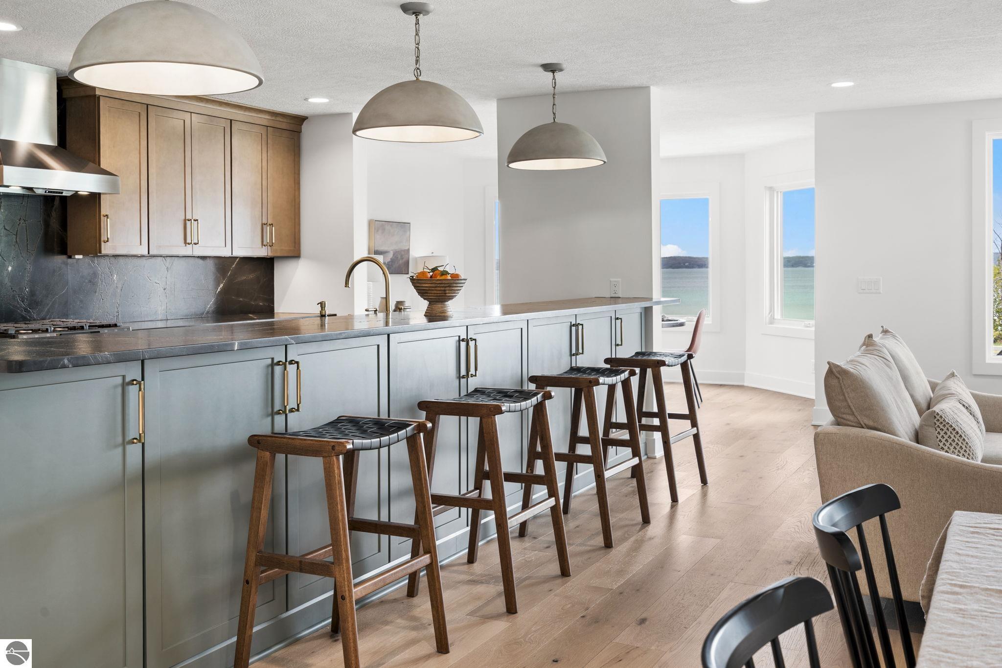 10191 Peninsula Drive