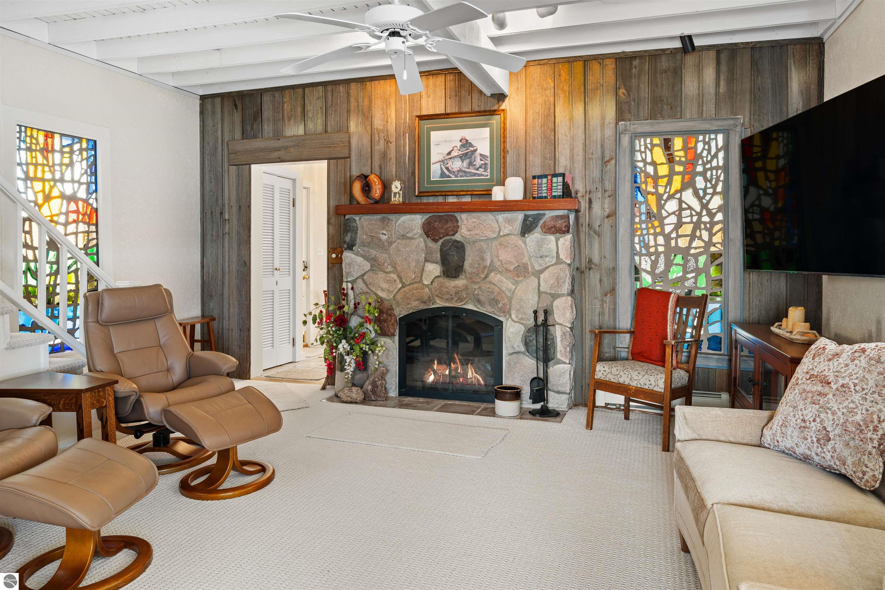 7265 Peninsula Drive