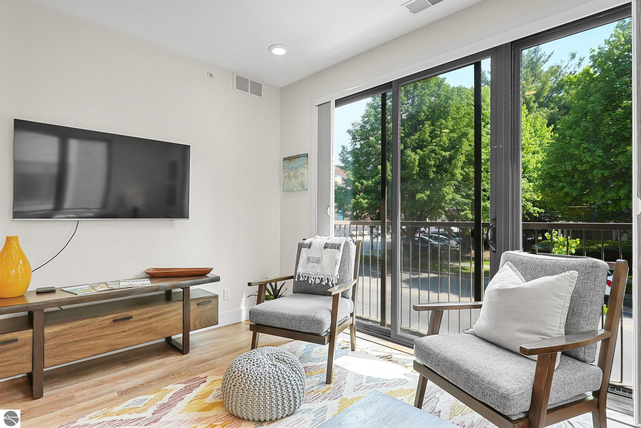 135 E Eighth Street