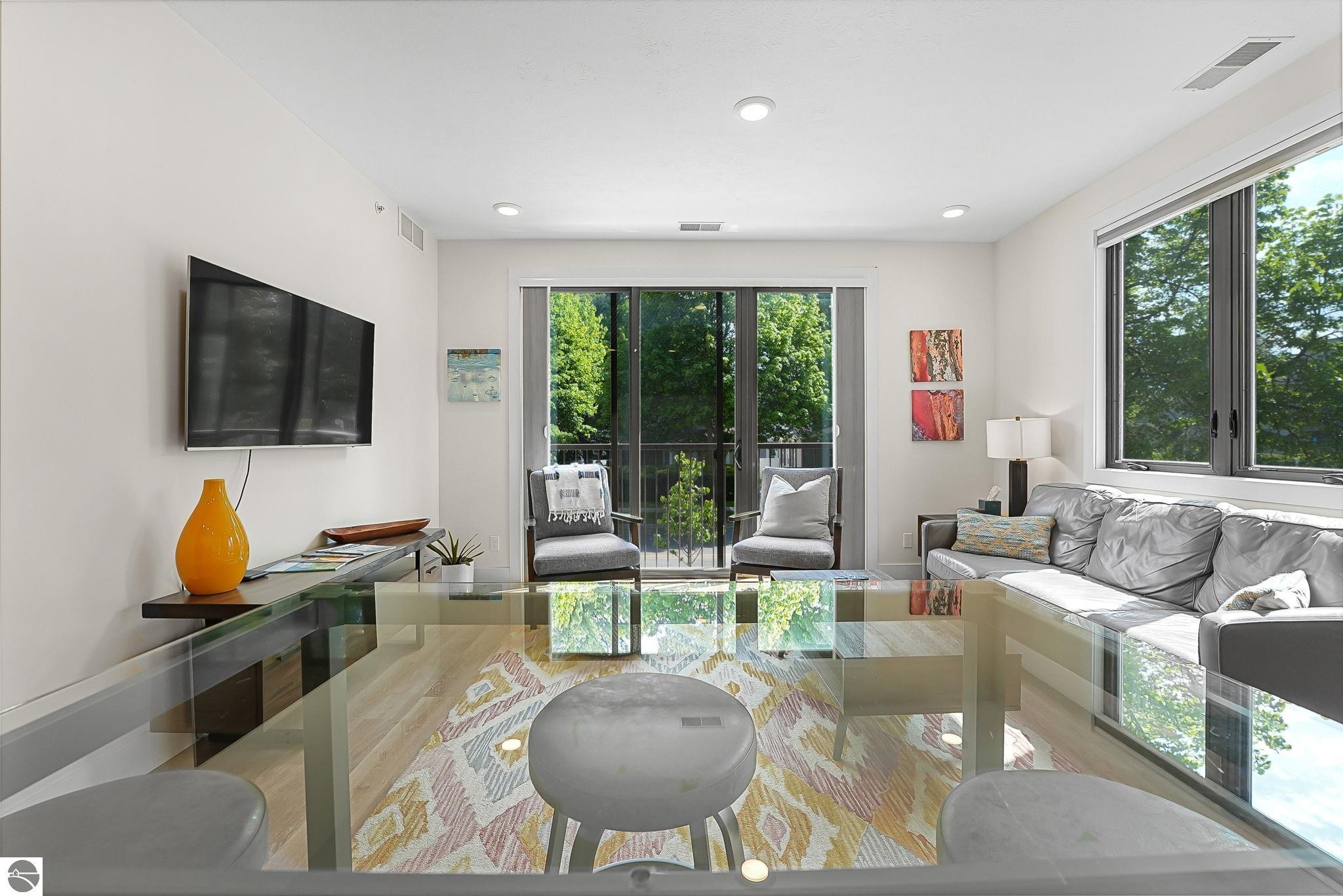 135 E Eighth Street