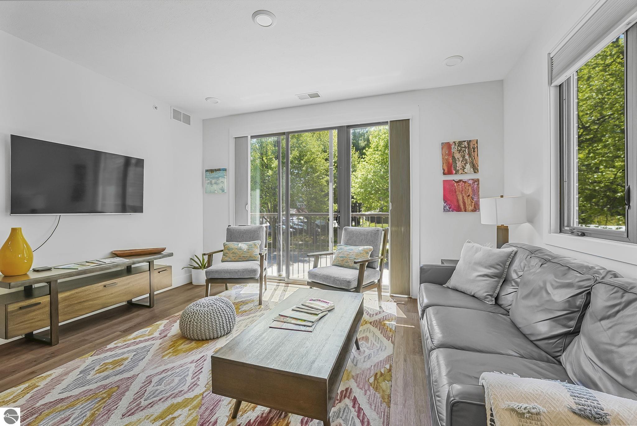 135 E Eighth Street