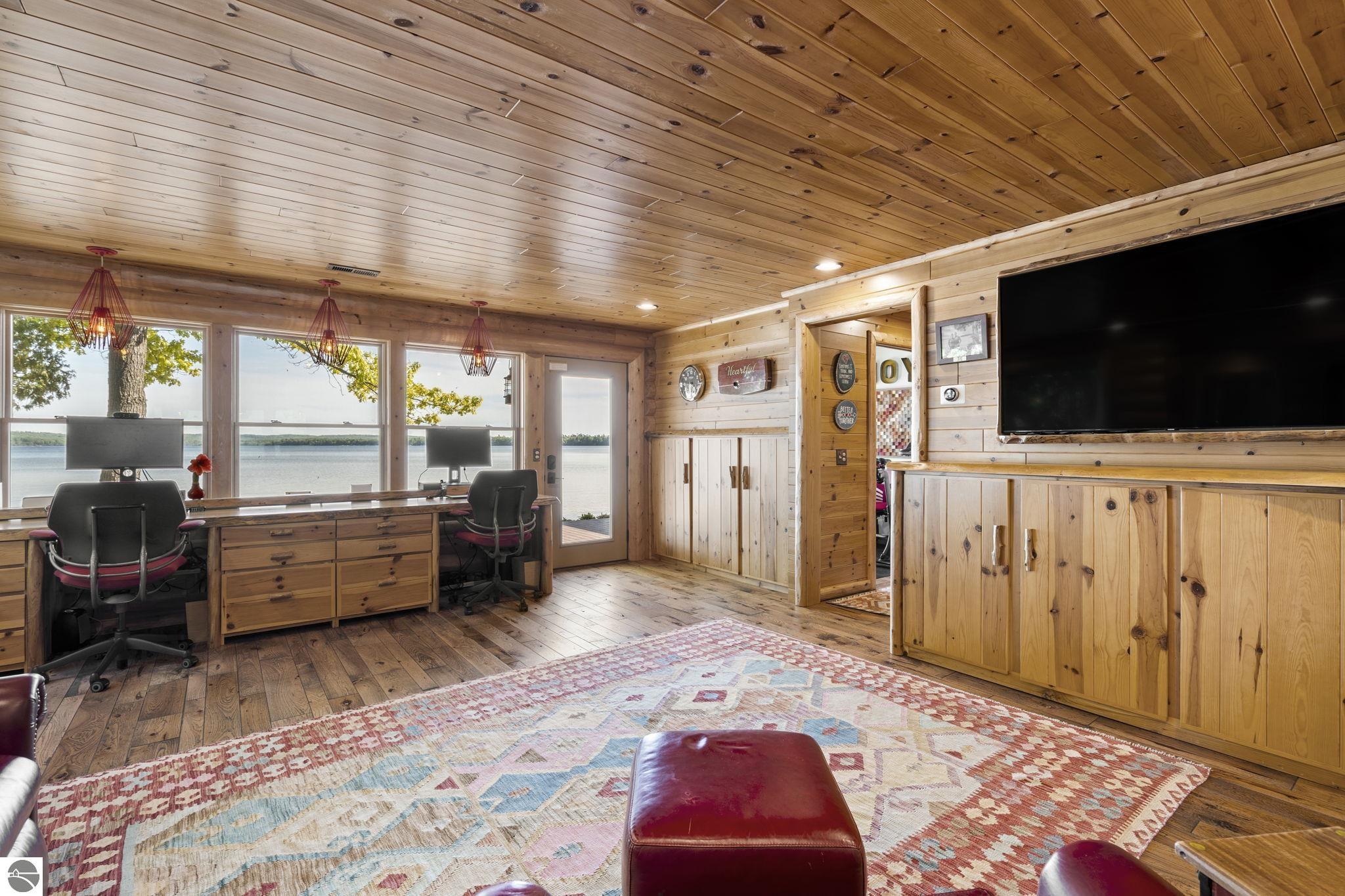 8601 Strawberry Point Road