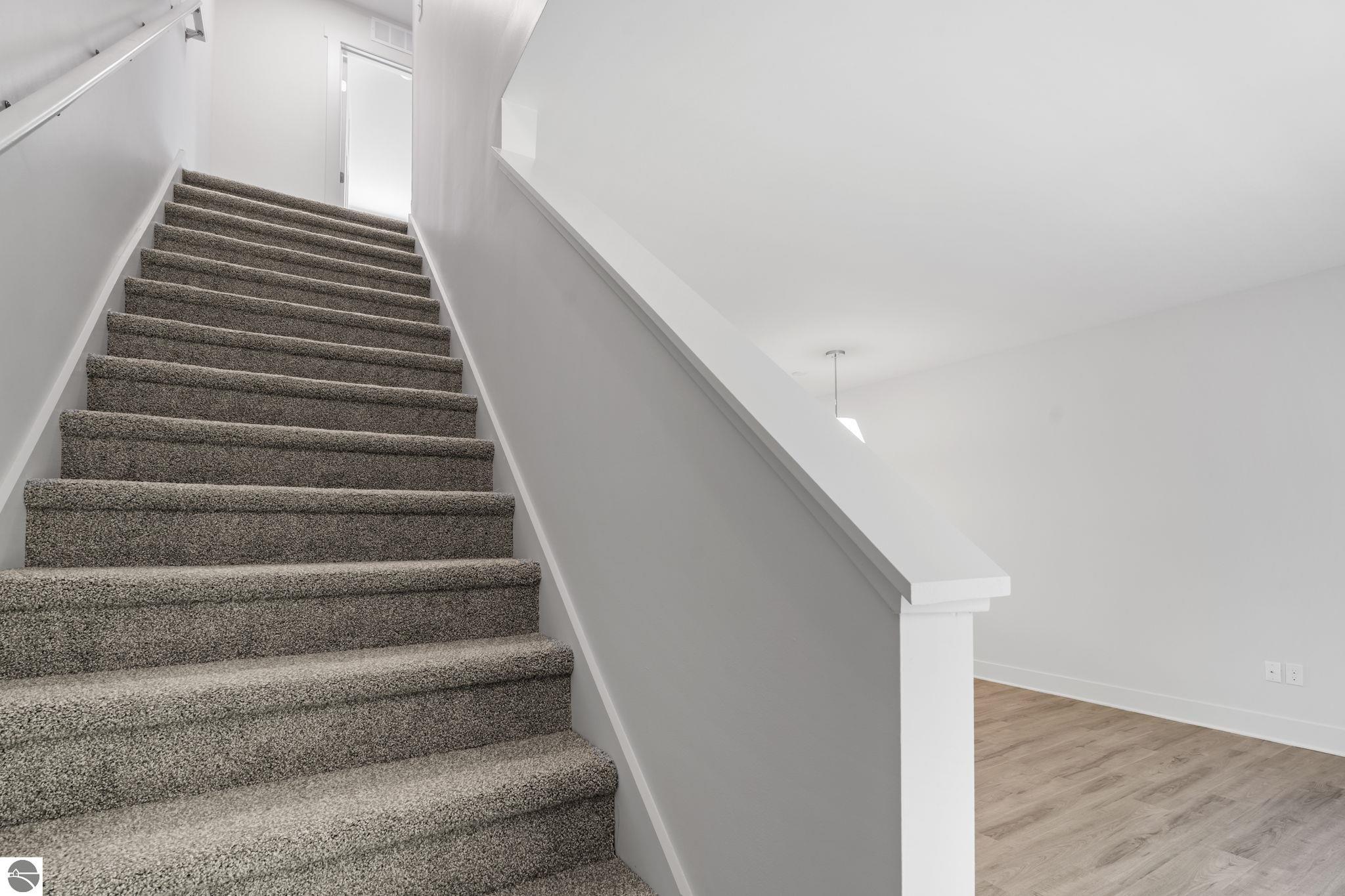 1548 Simsbury Street # 9