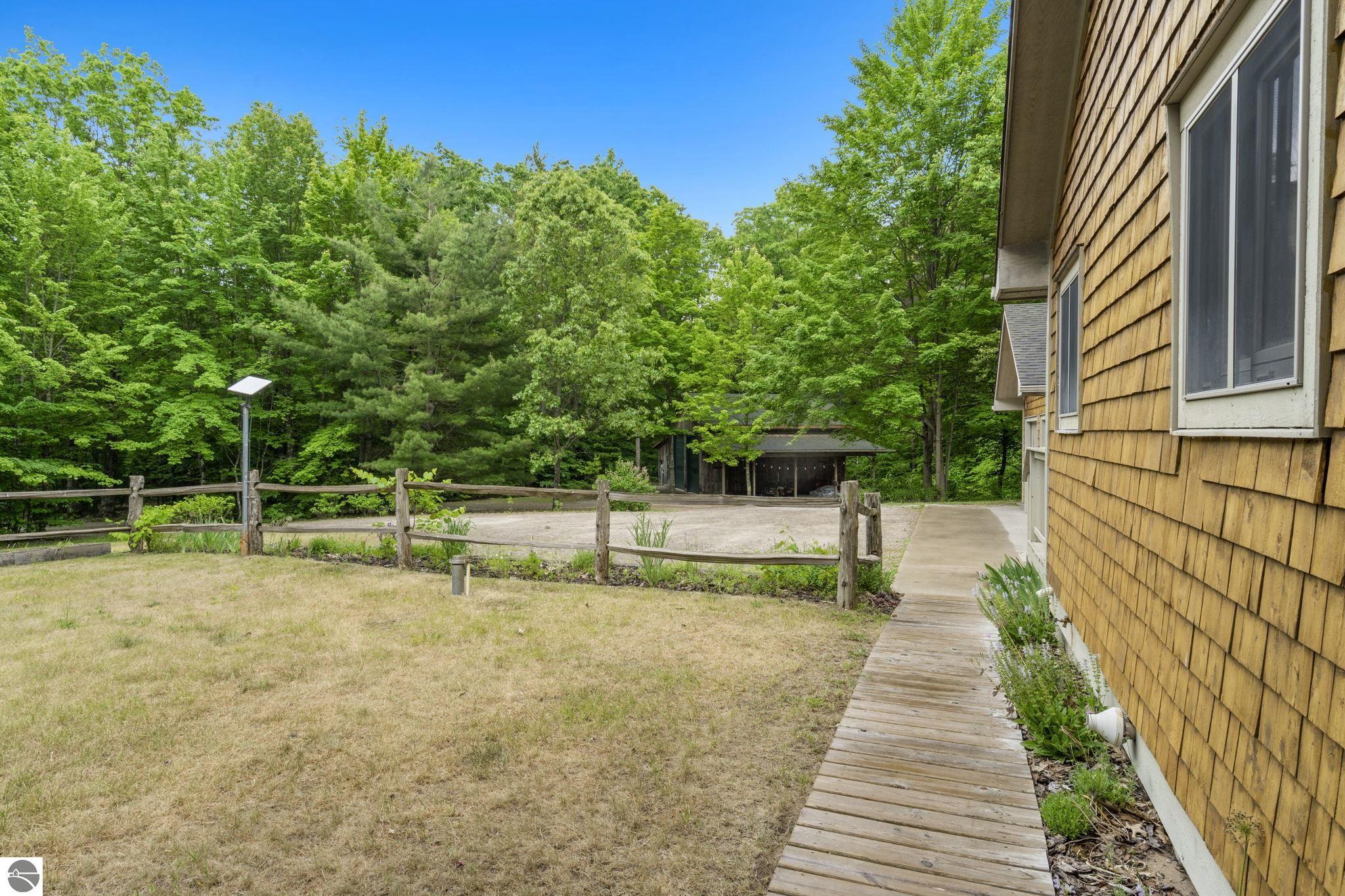 12270 Griffith Road