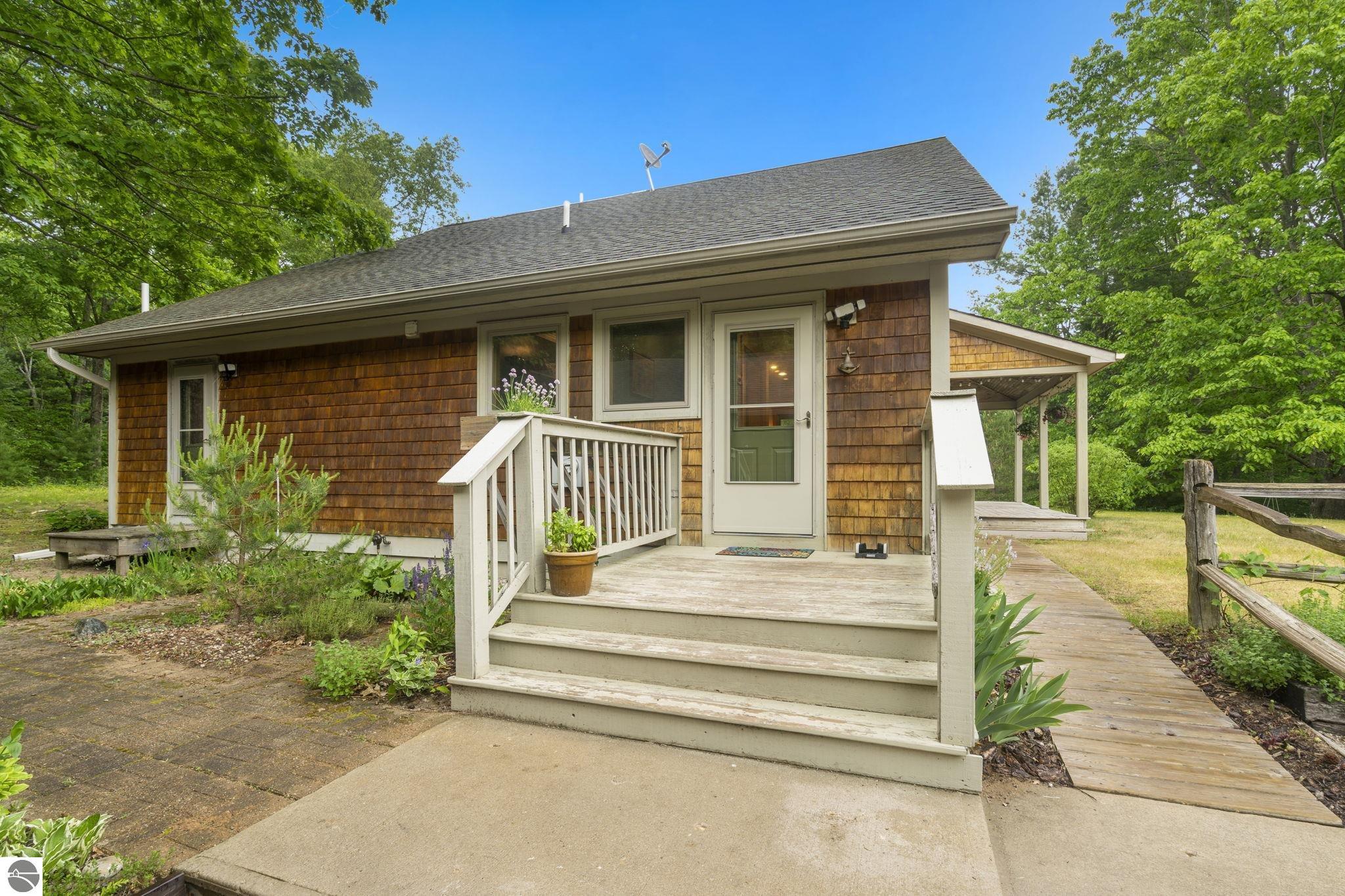 12270 Griffith Road