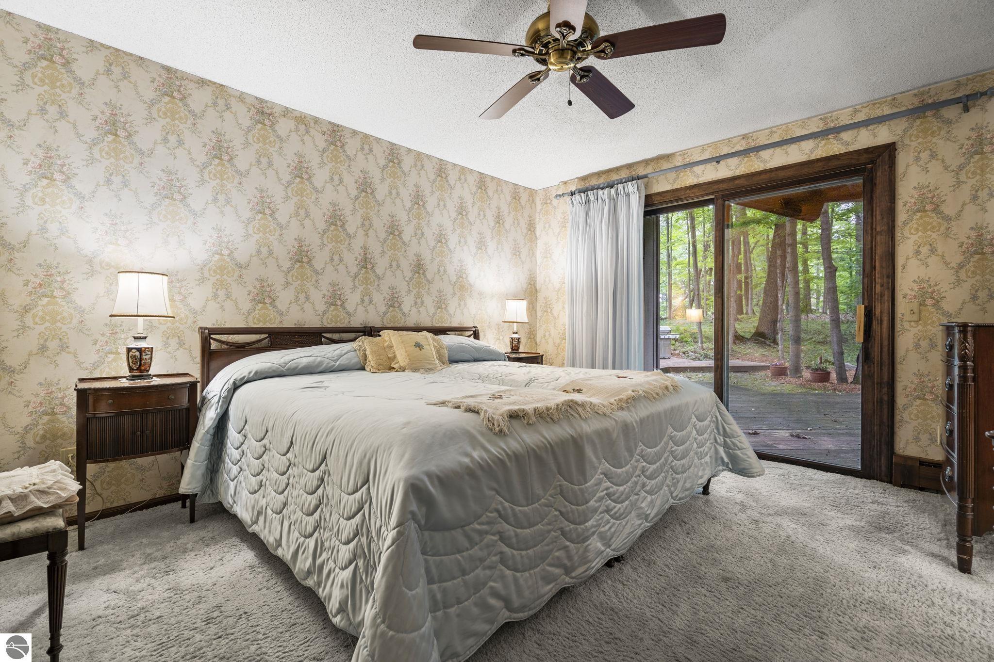 6575 Franklin Woods
