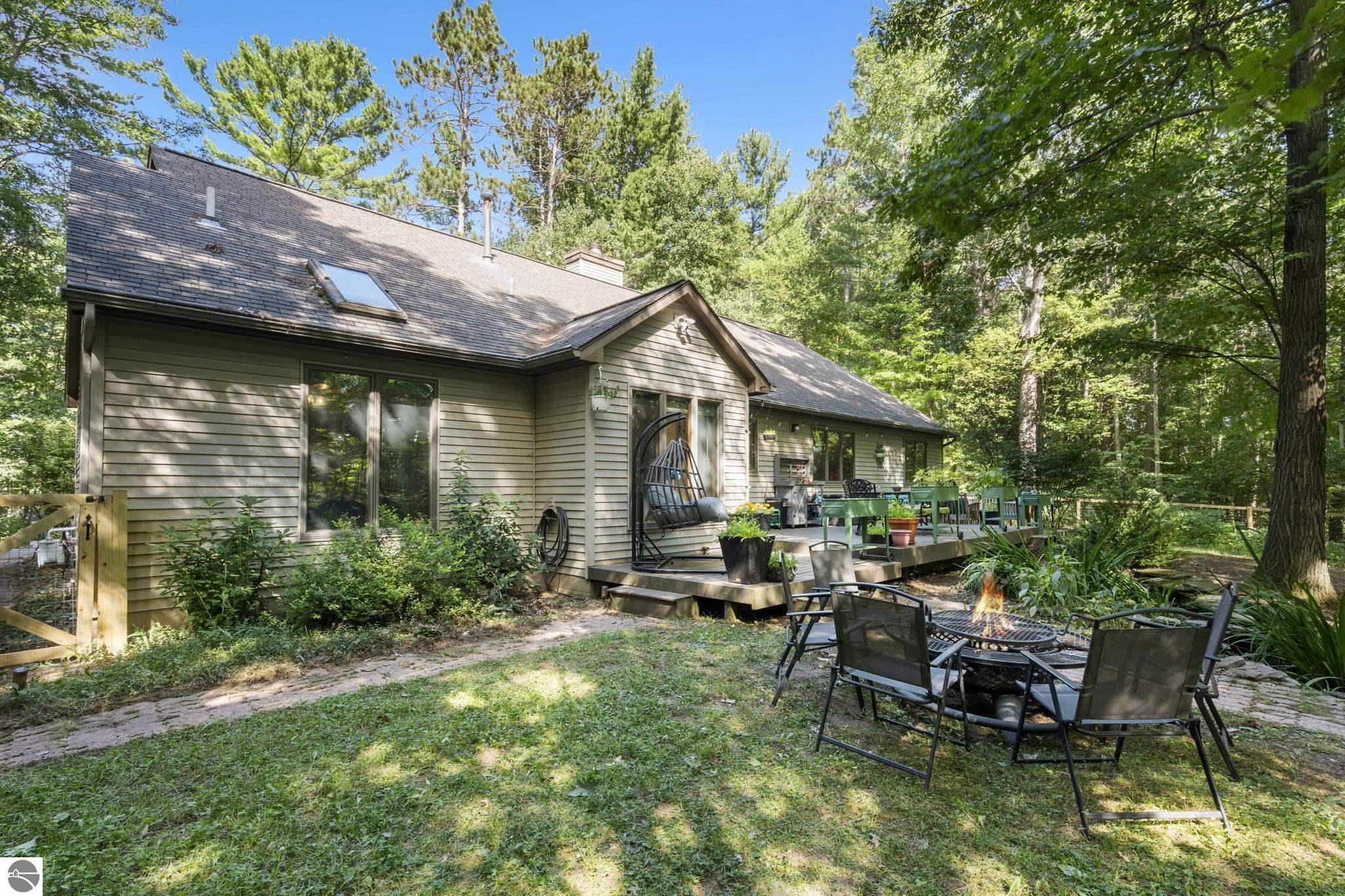 5522 Trager Road