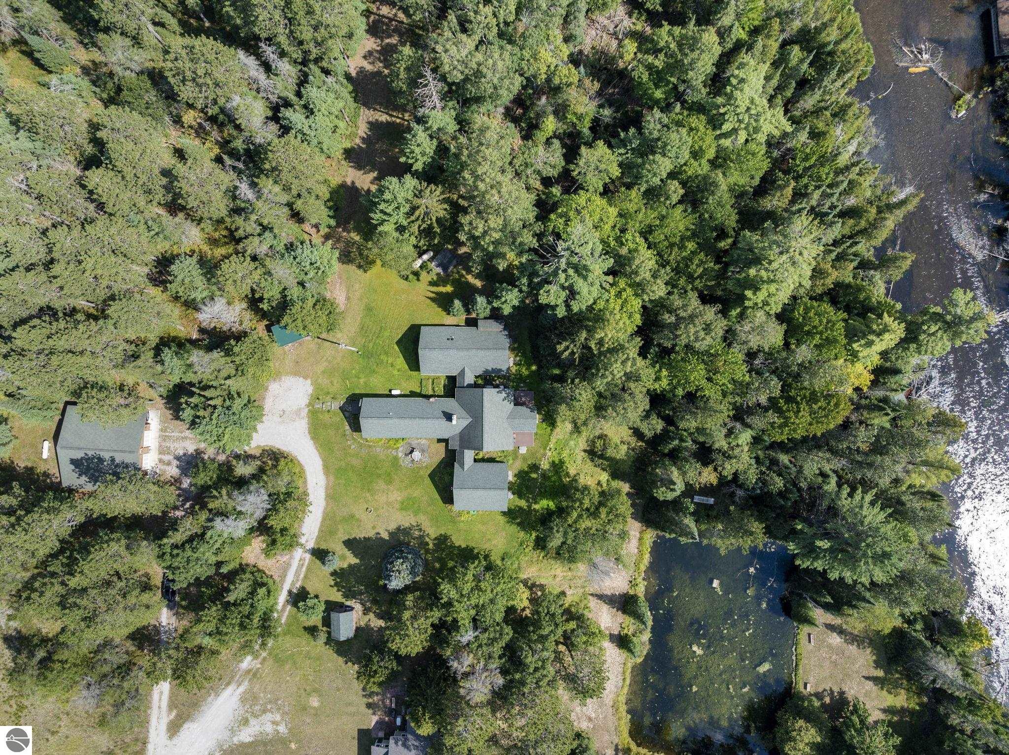 3182 Twin Pine Road