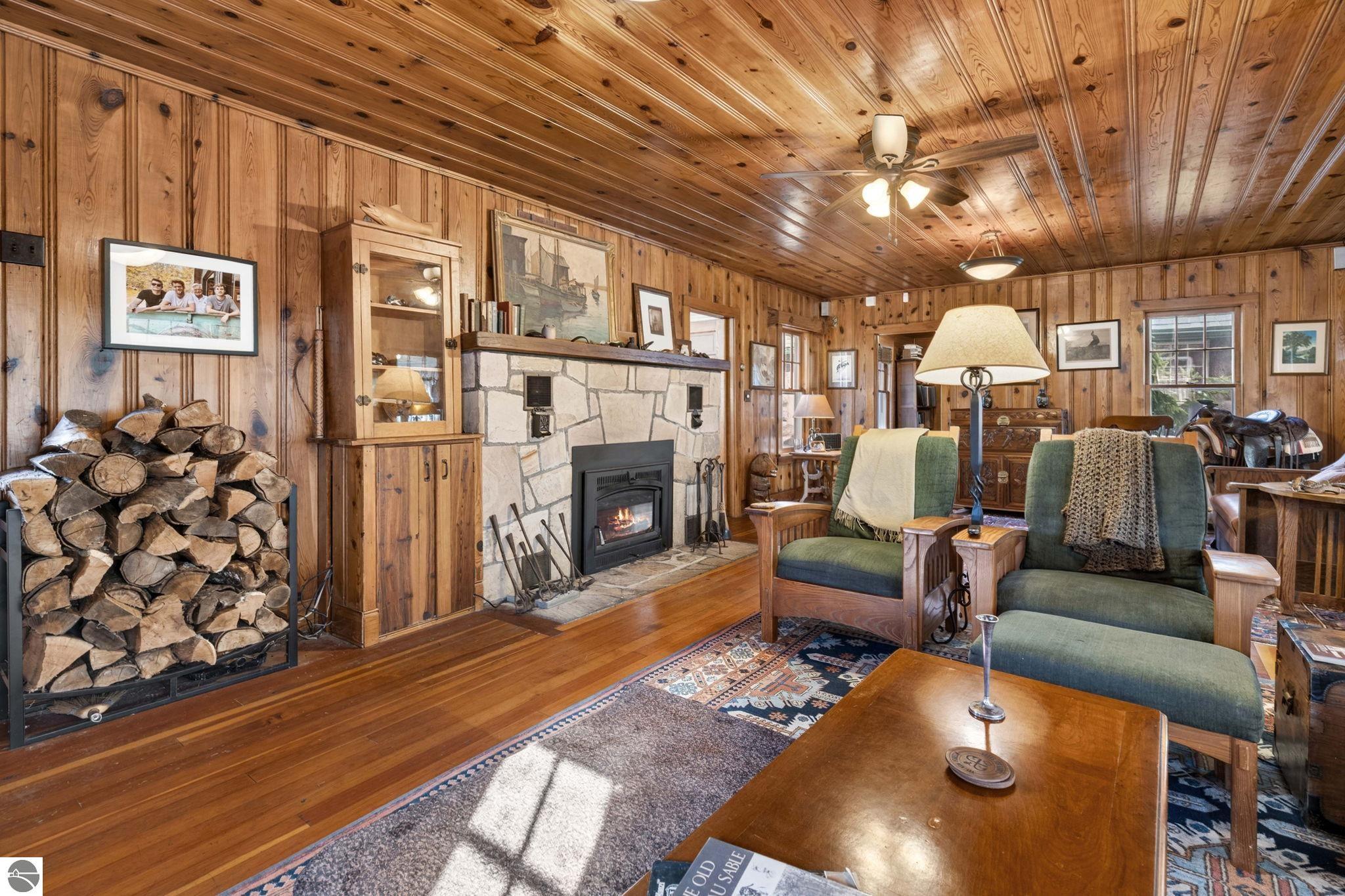 3182 Twin Pine Road