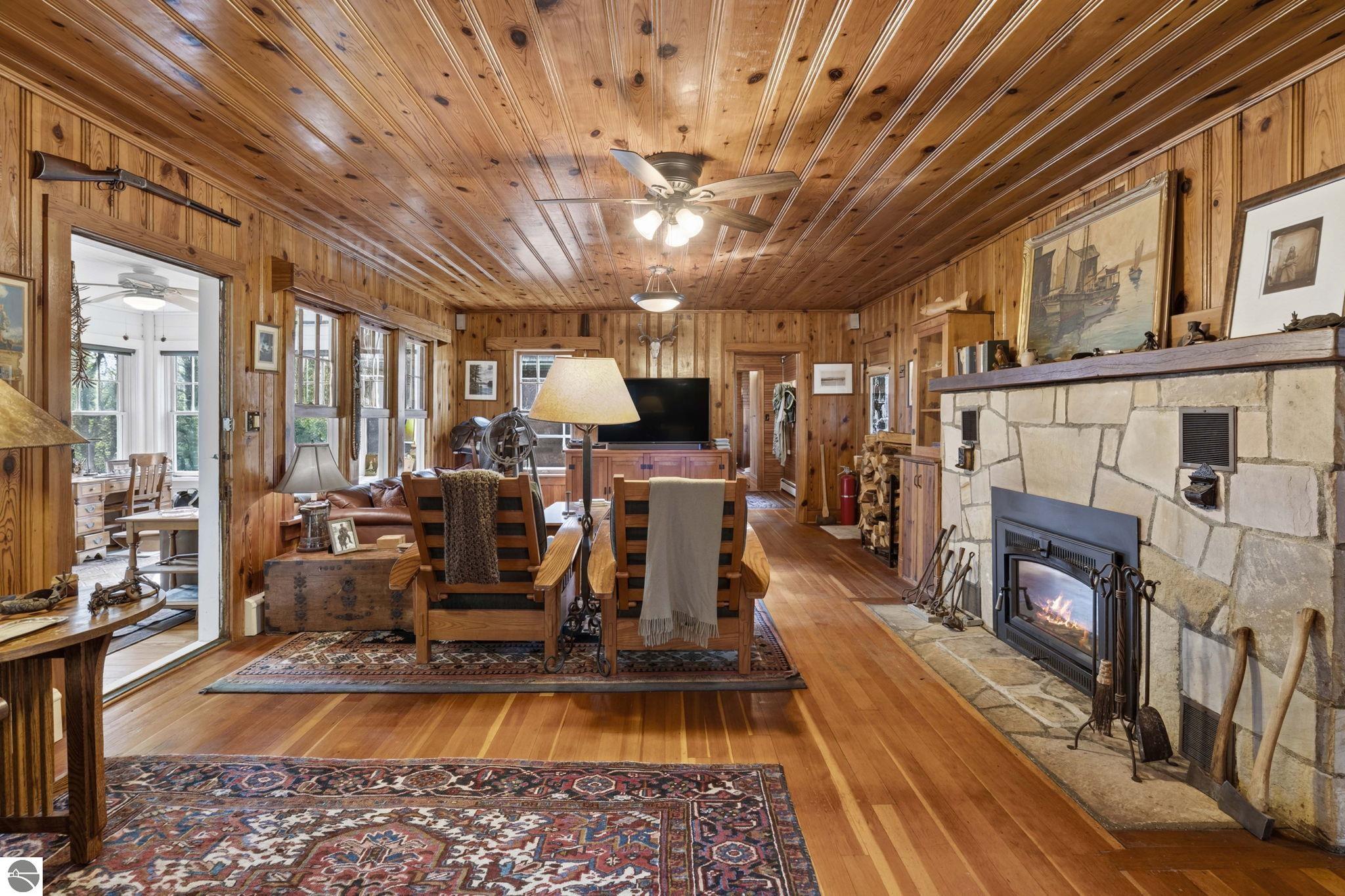 3182 Twin Pine Road