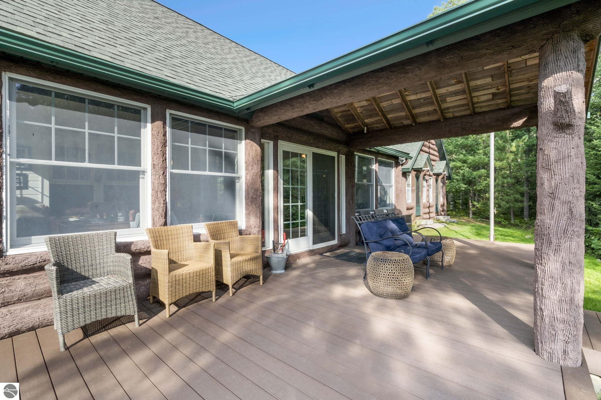 3182 Twin Pine Road