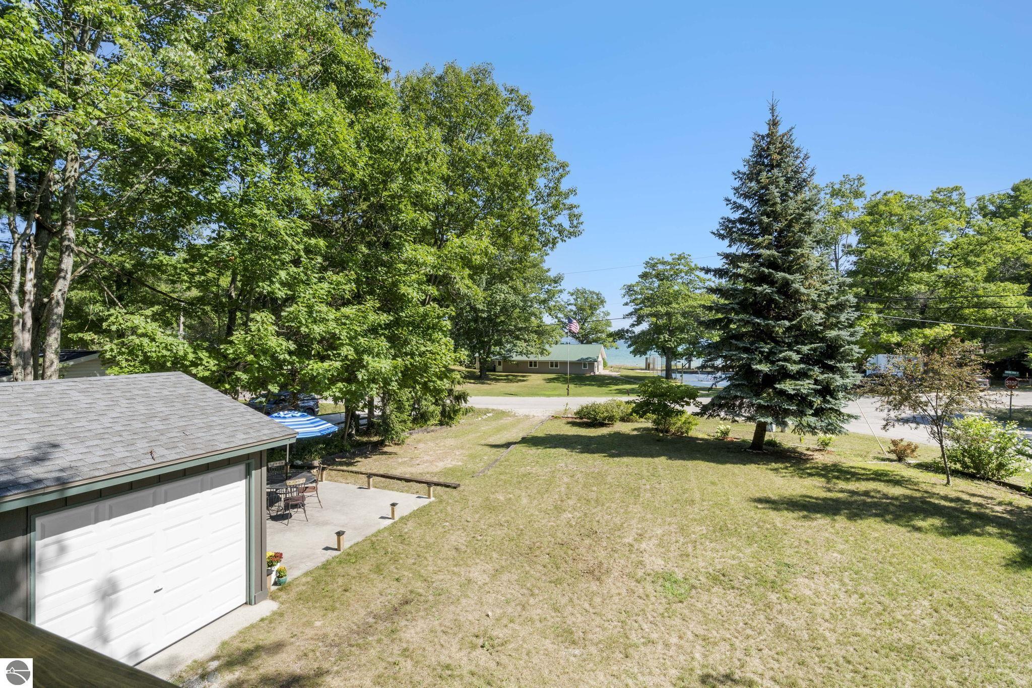 13631 N Forest Beach Shores
