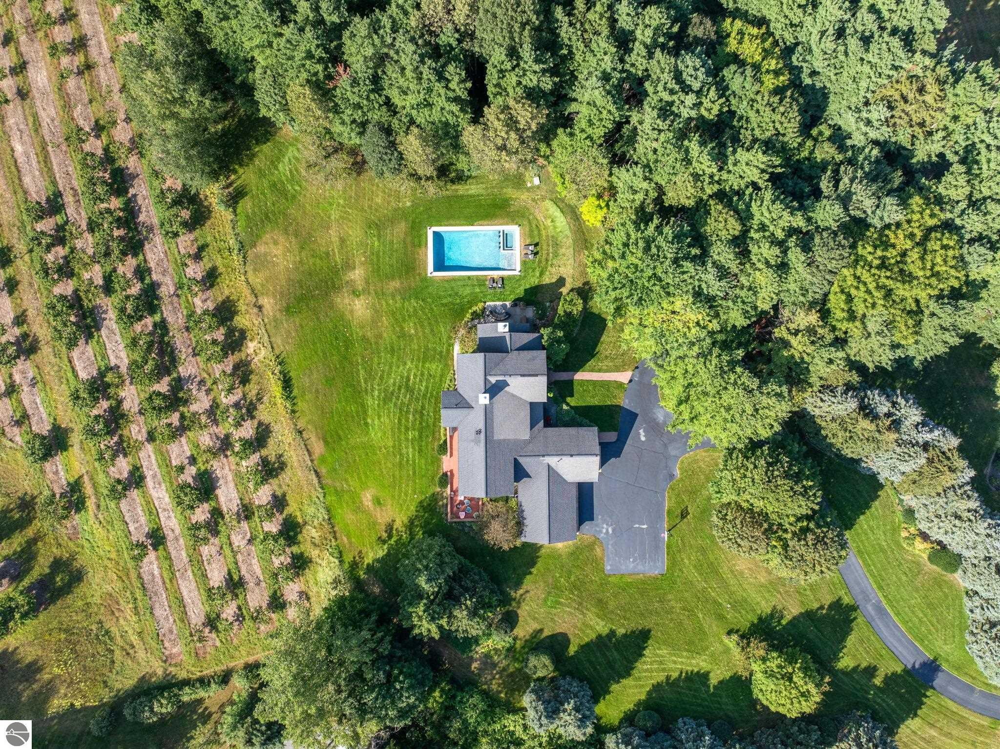 12335 Center Road