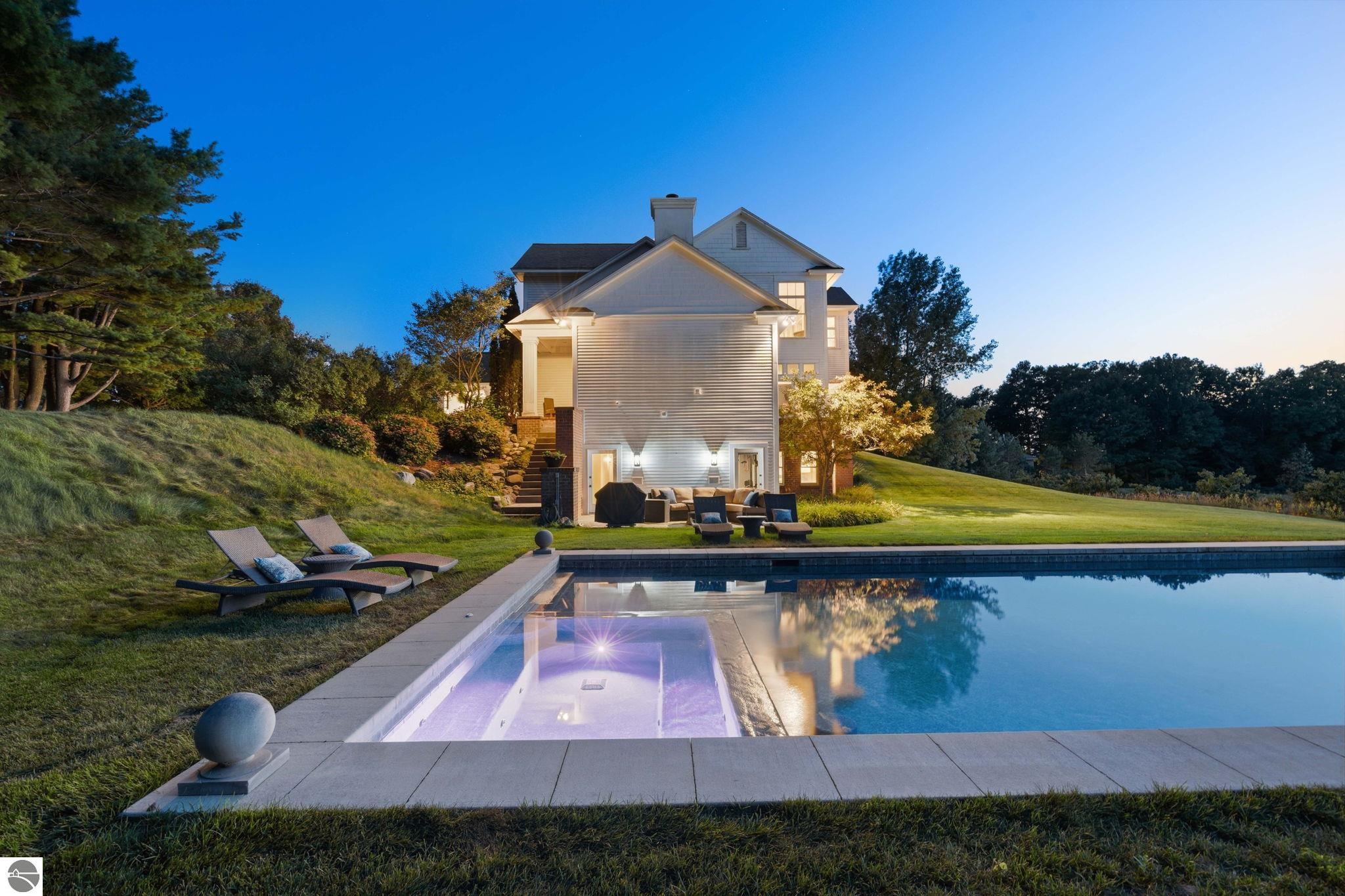 12335 Center Road