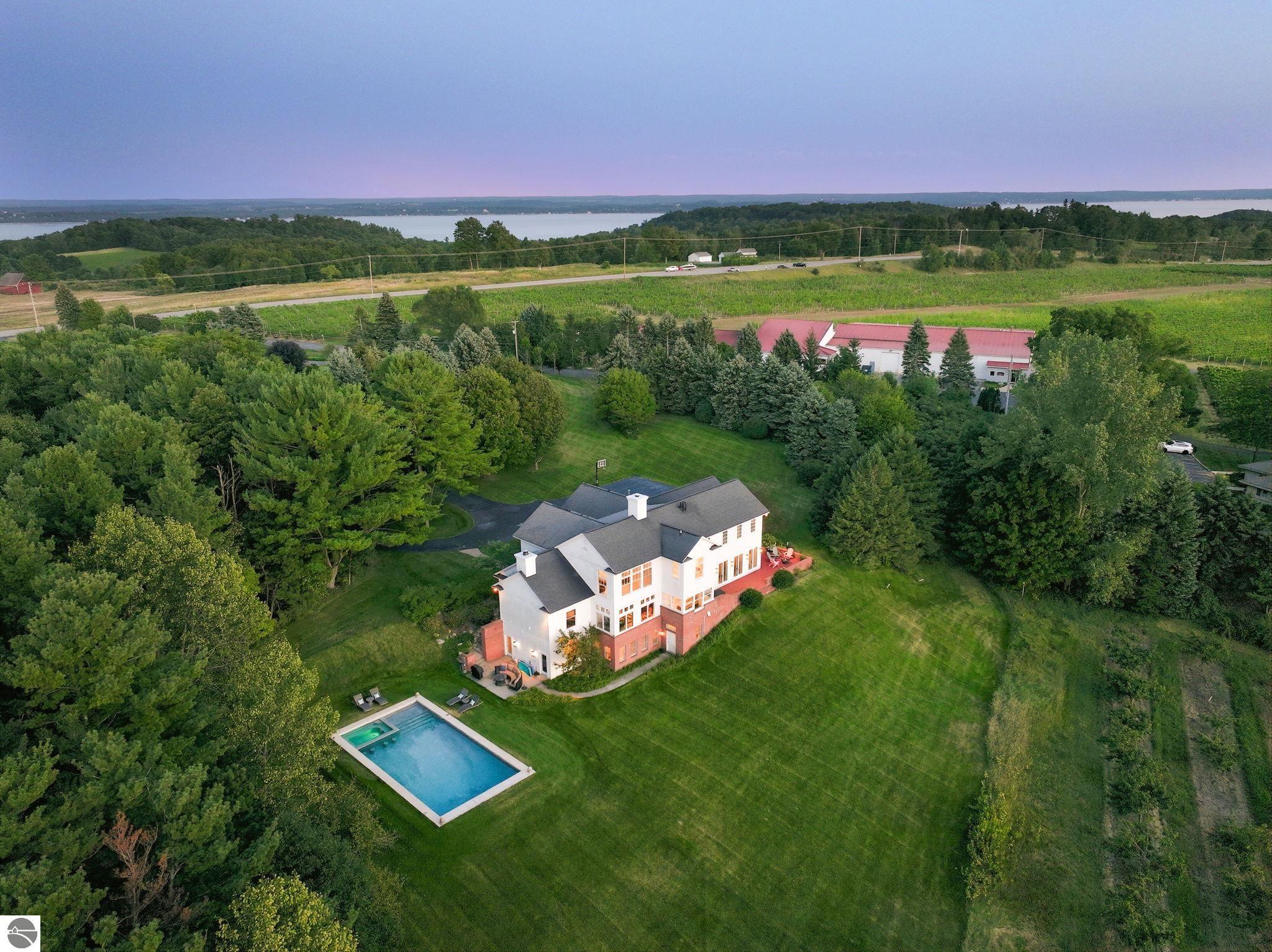 12335 Center Road