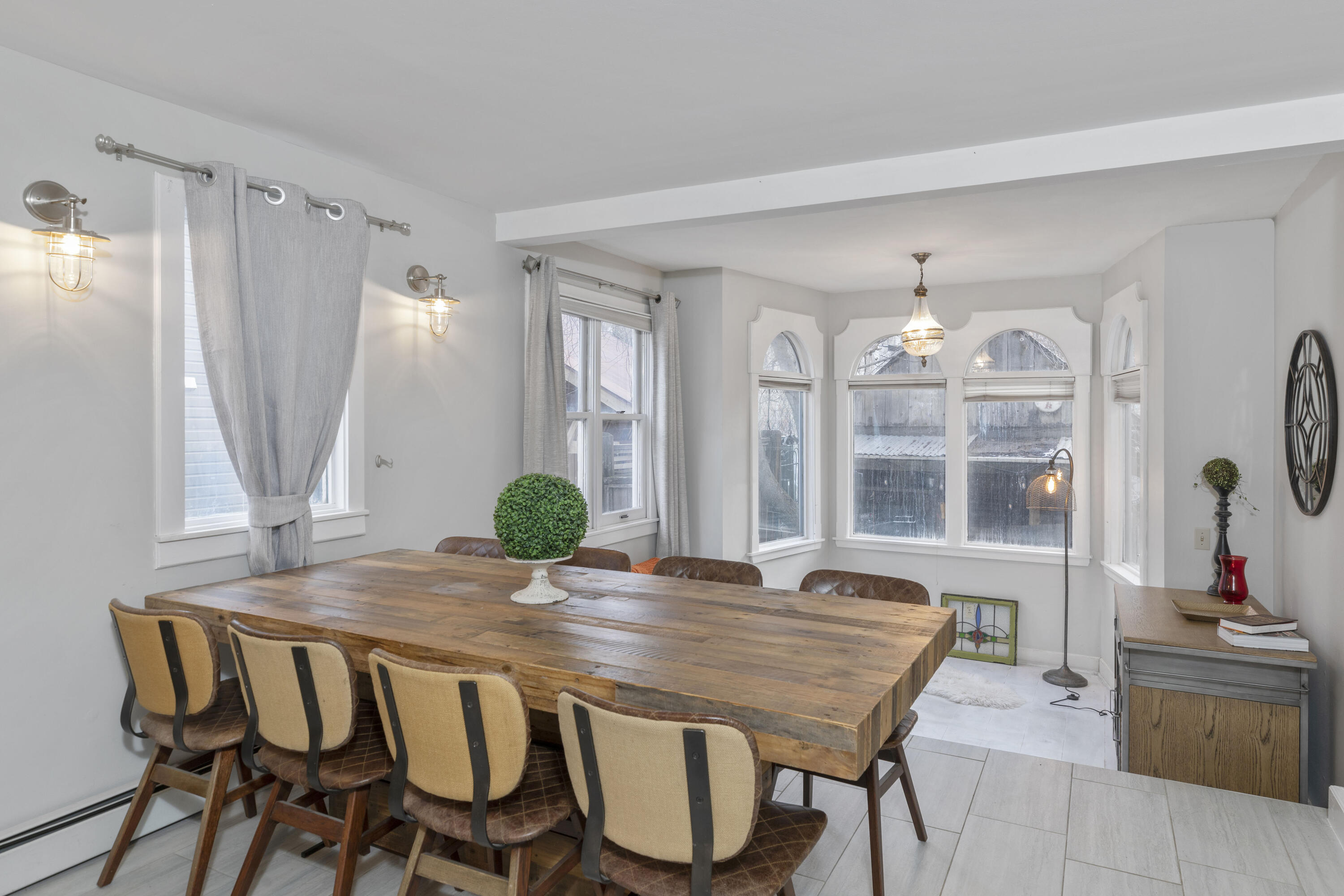 116 E Columbia Avenue