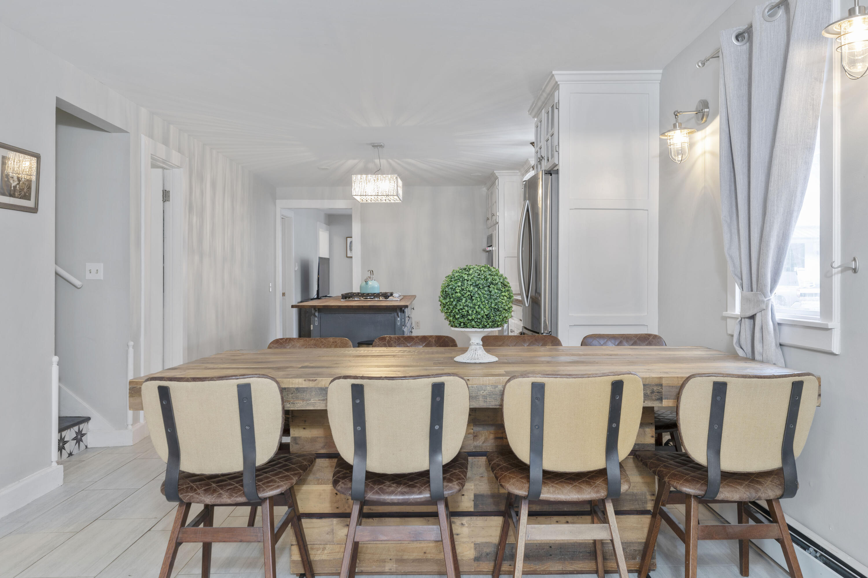 116 E Columbia Avenue