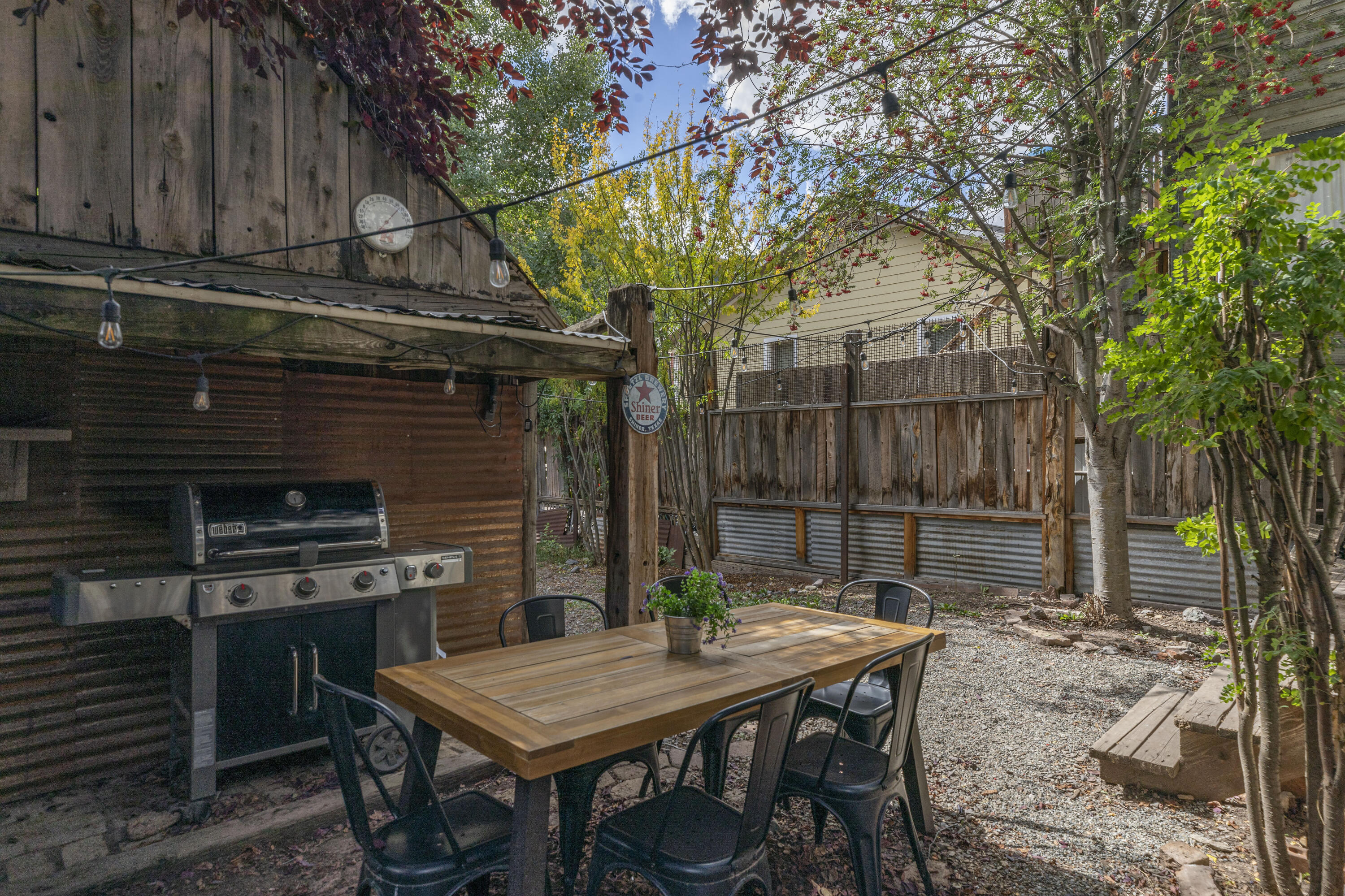 116 E Columbia Avenue