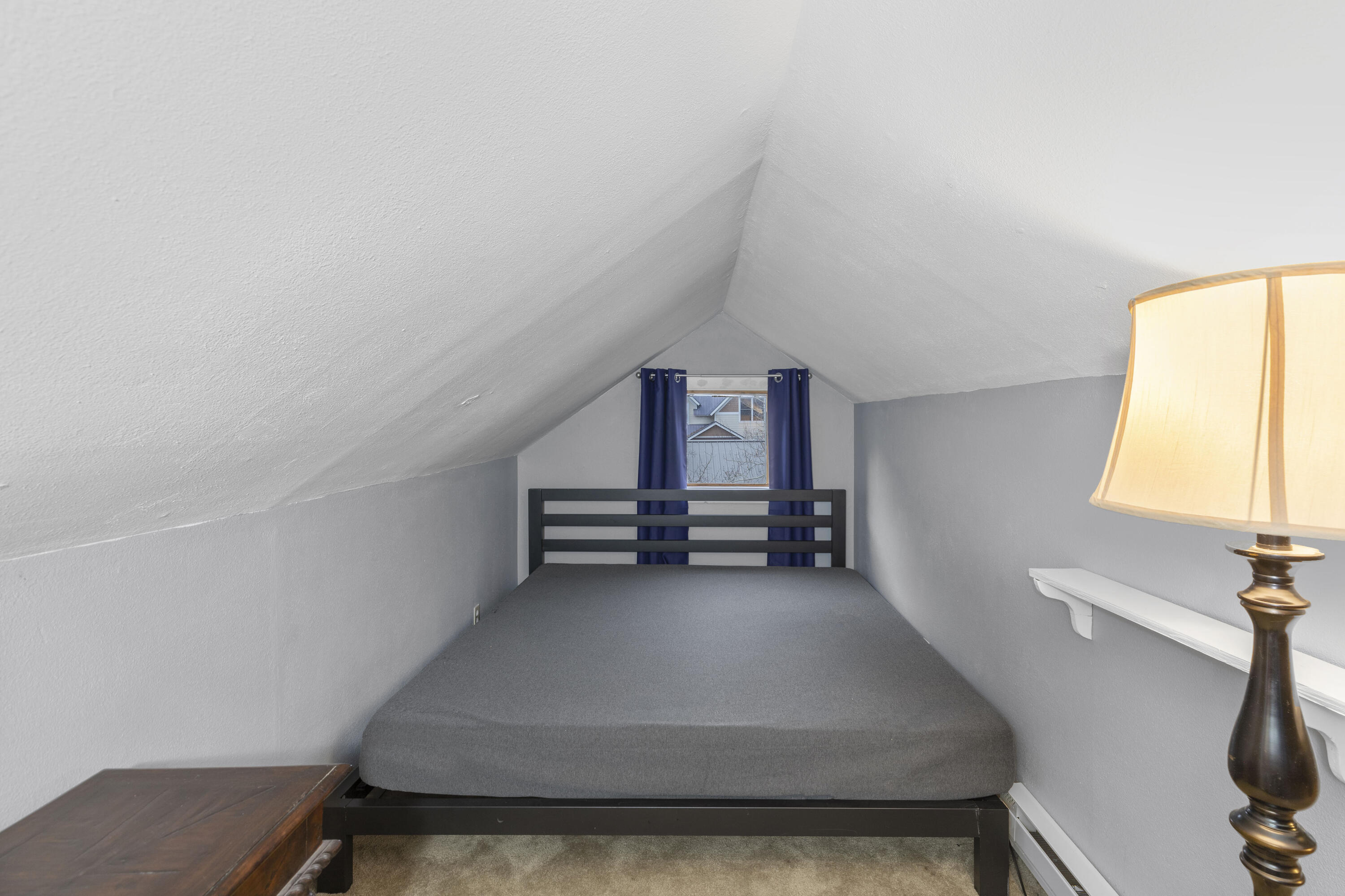 116 E Columbia Avenue