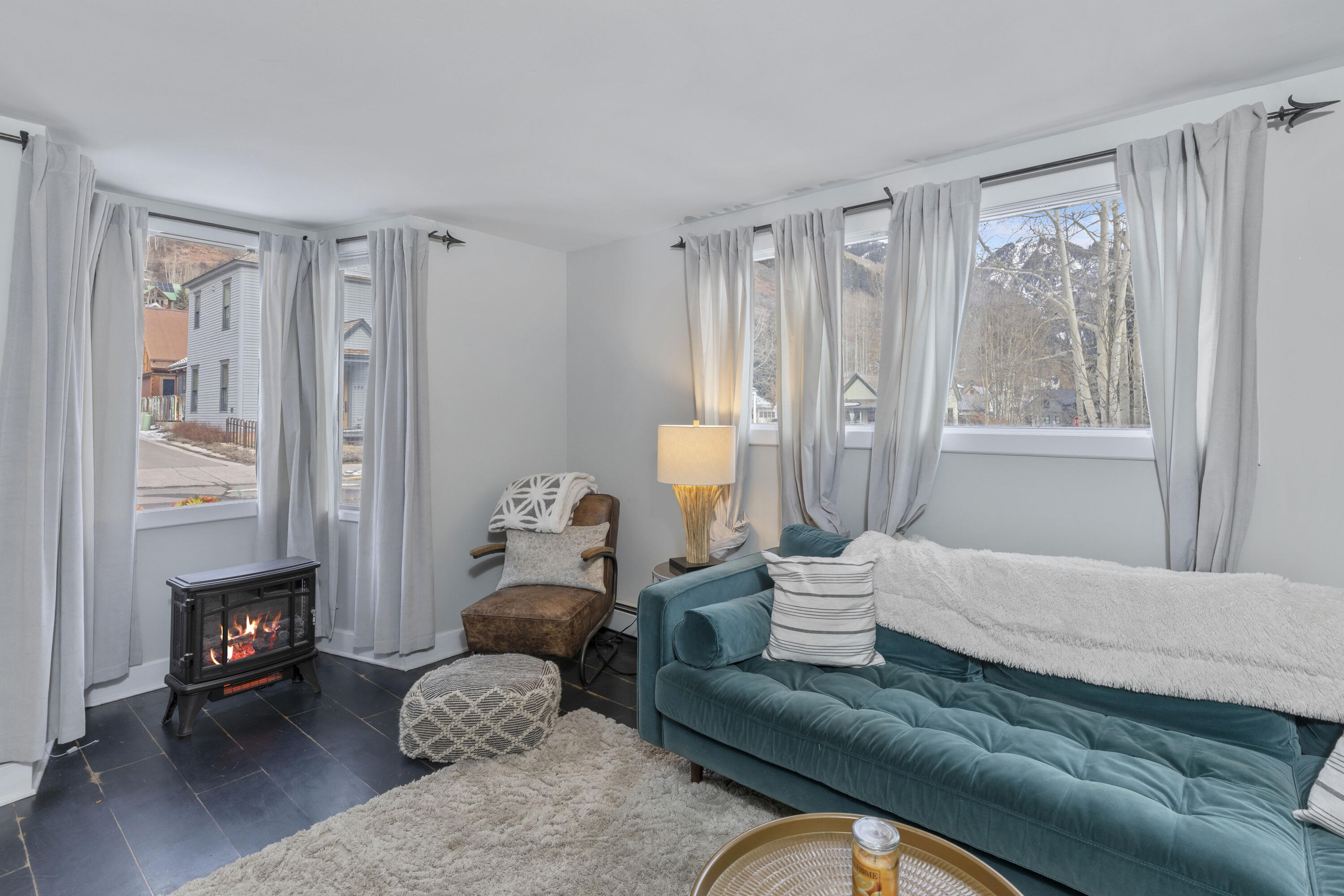 116 E Columbia Avenue