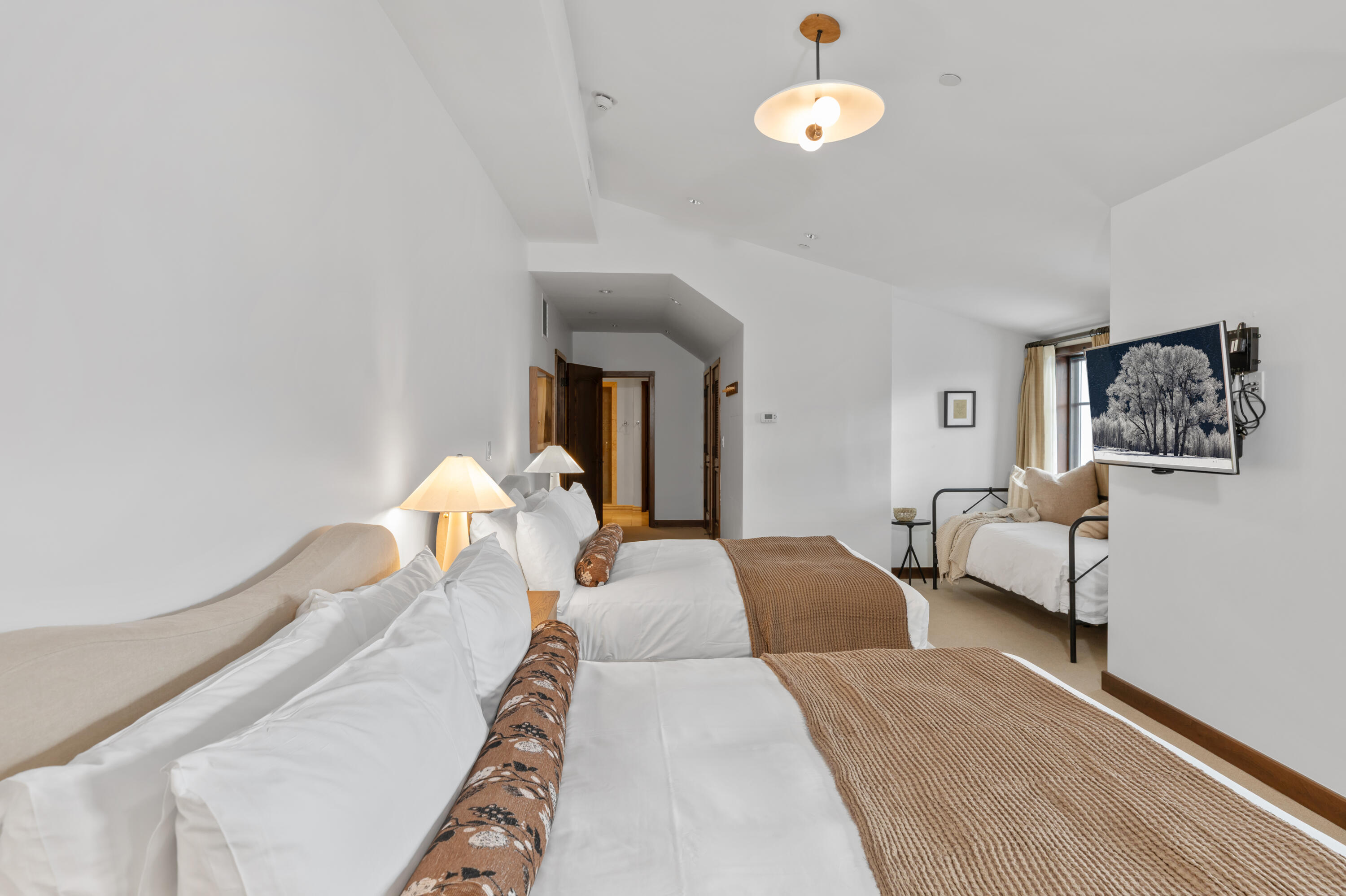 568 Mountain Village Boulevard