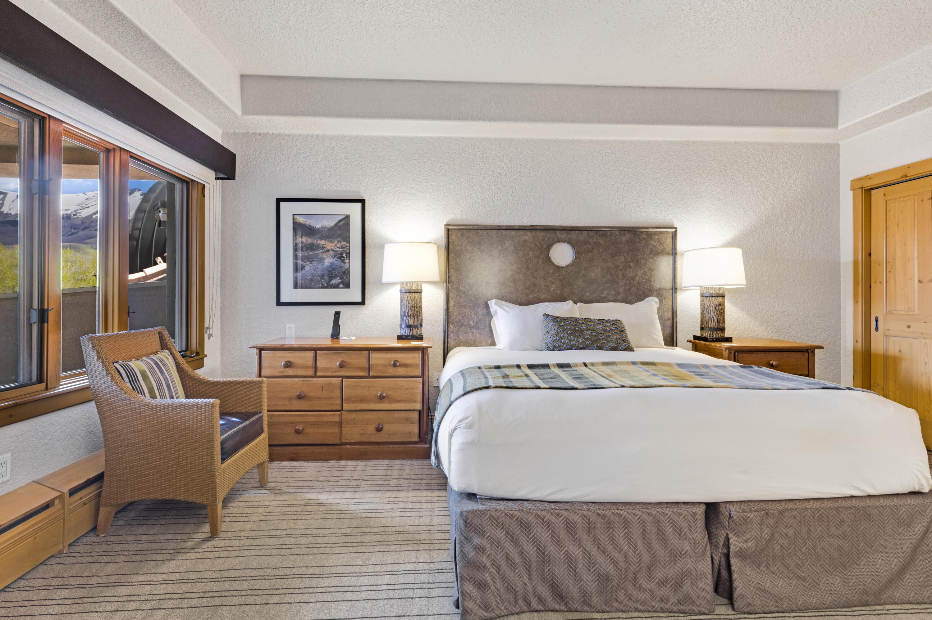 567 Mountain Village Boulevard