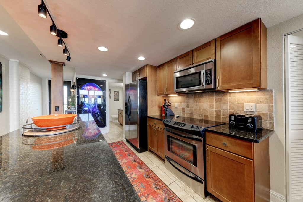 720 Access Road 1-A Unit #802