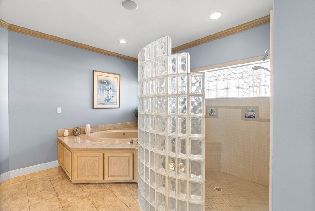 134 Bay Harbor Dr