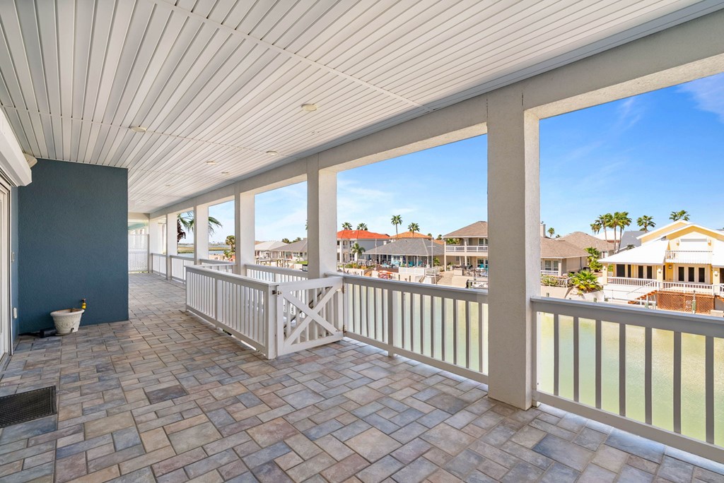 134 Bay Harbor Dr