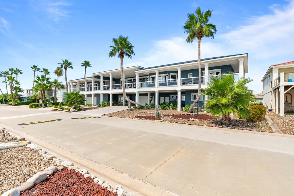 134 Bay Harbor Dr