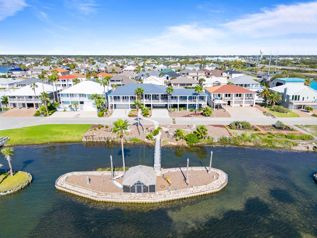 134 Bay Harbor Dr