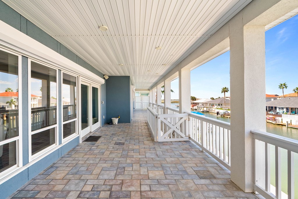 134 Bay Harbor Dr
