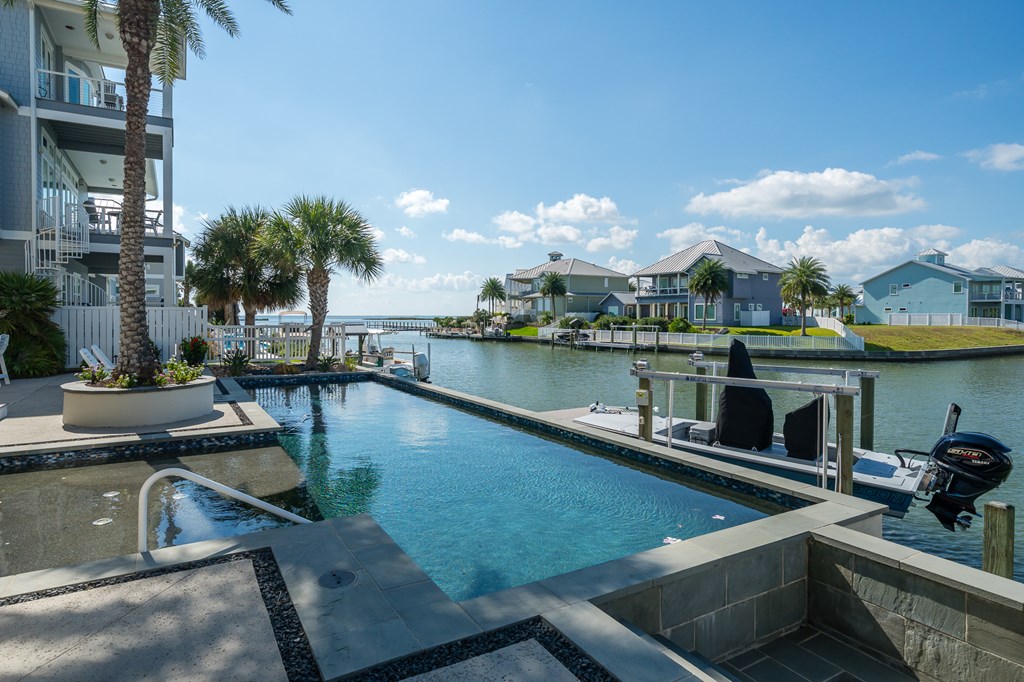 1017 North Isle